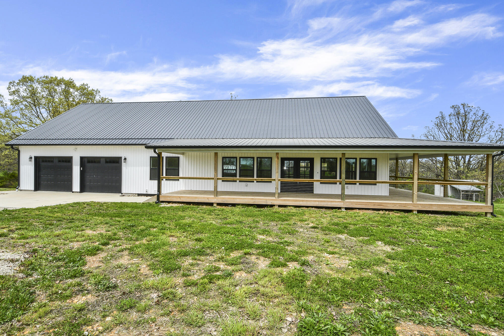 525 Harmony Road Property Photo