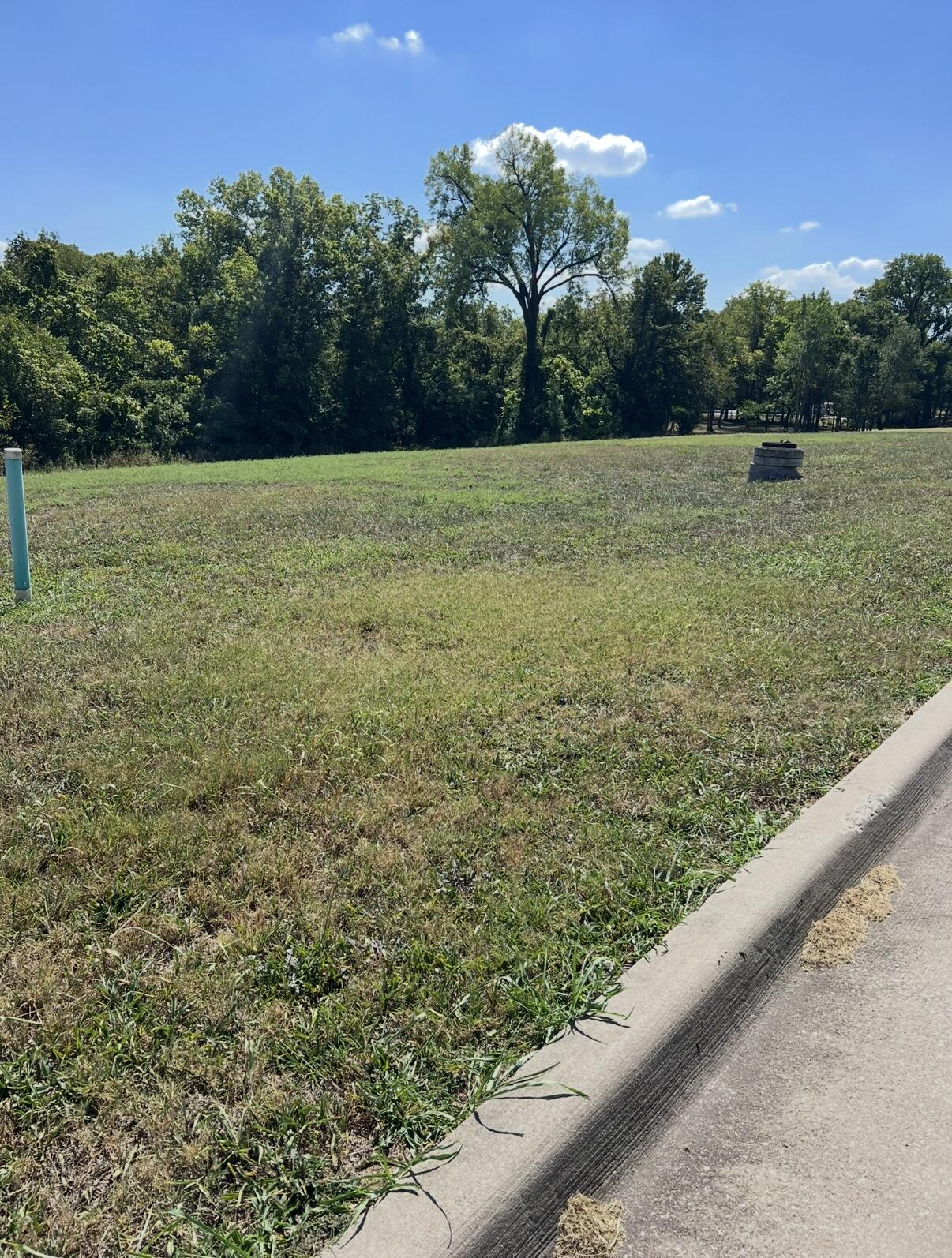 1061/1077 Gavin Jett Parkway Property Photo