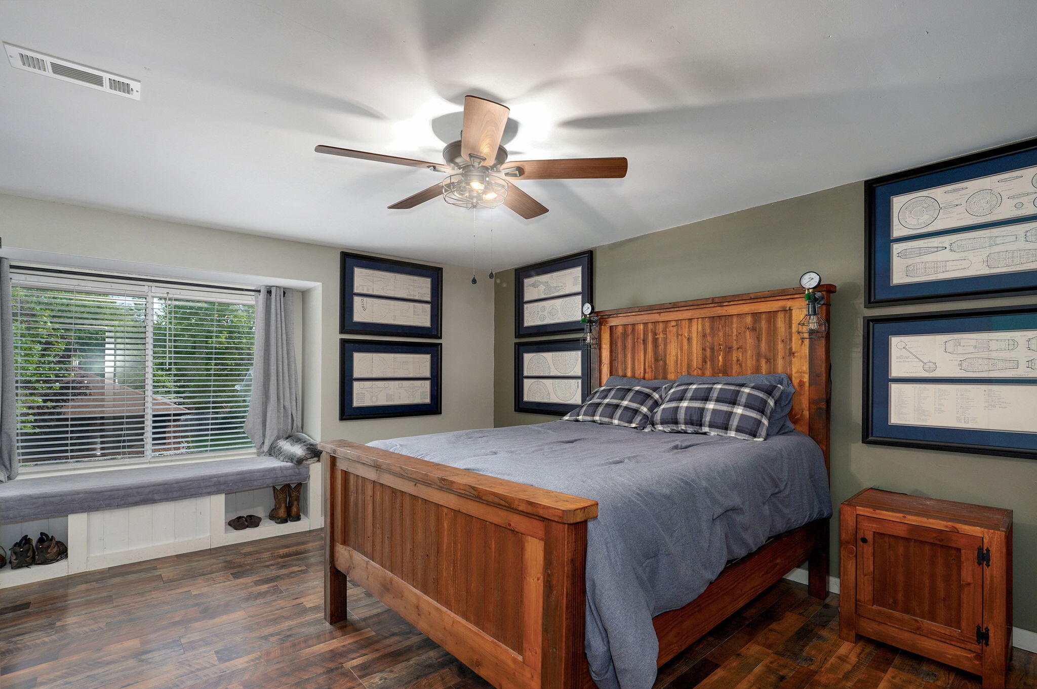 208 Raintree Street Property Photo 18