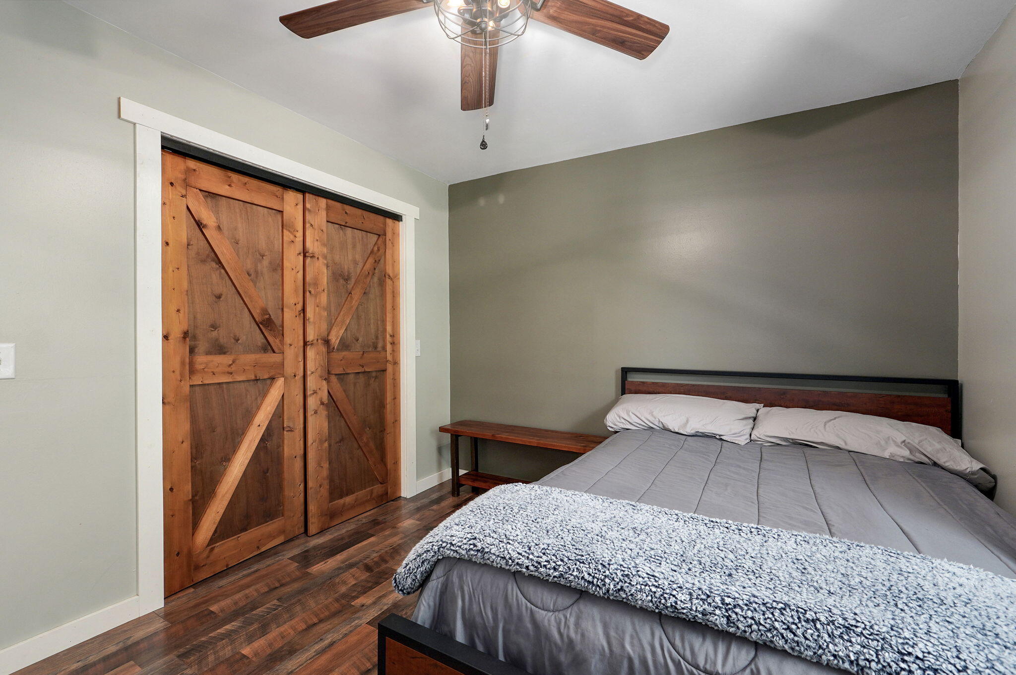 208 Raintree Street Property Photo 23