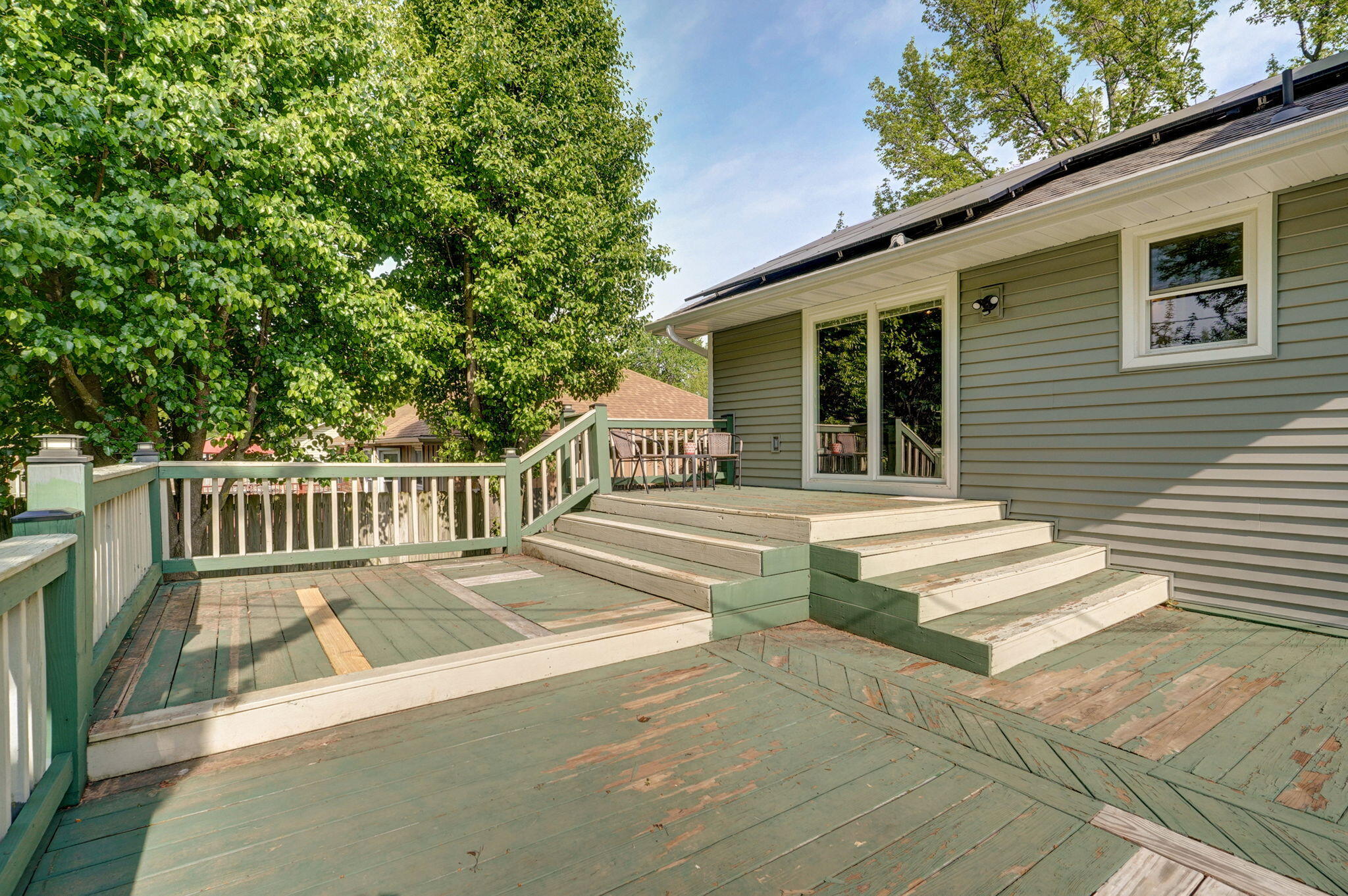 208 Raintree Street Property Photo 28