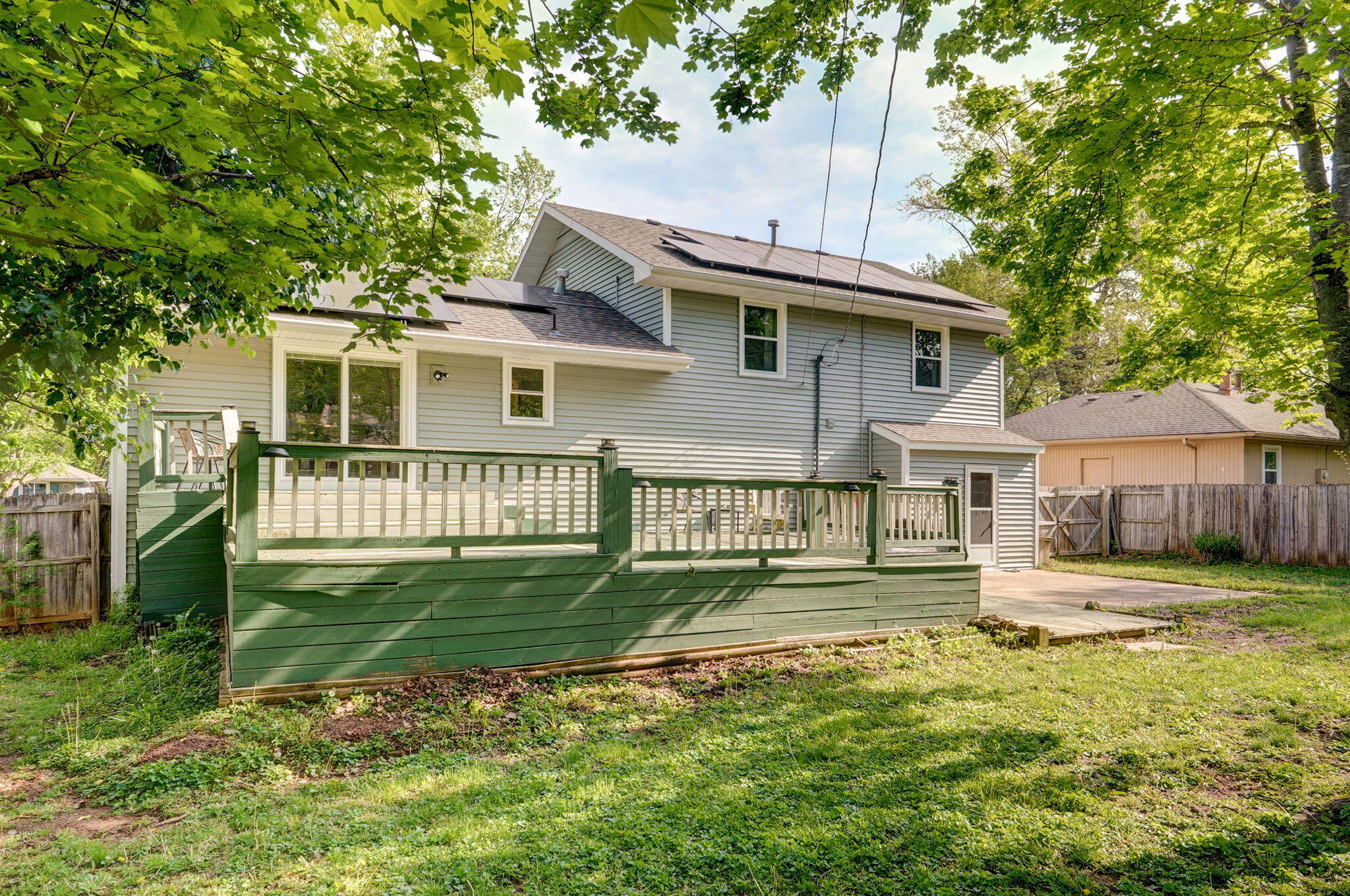 208 Raintree Street Property Photo 30