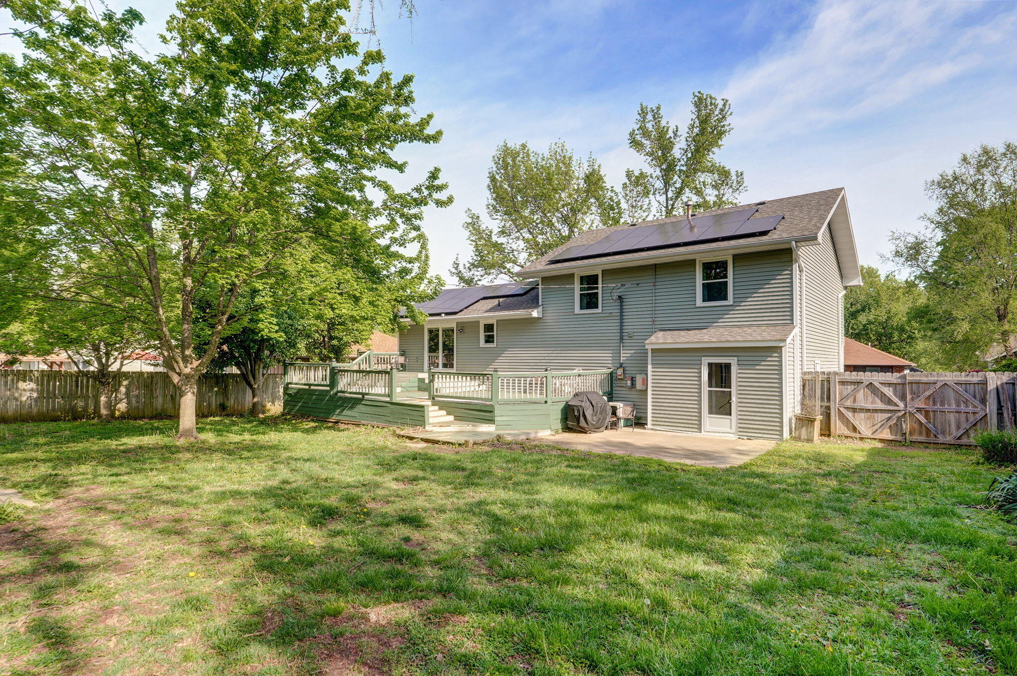 208 Raintree Street Property Photo 32