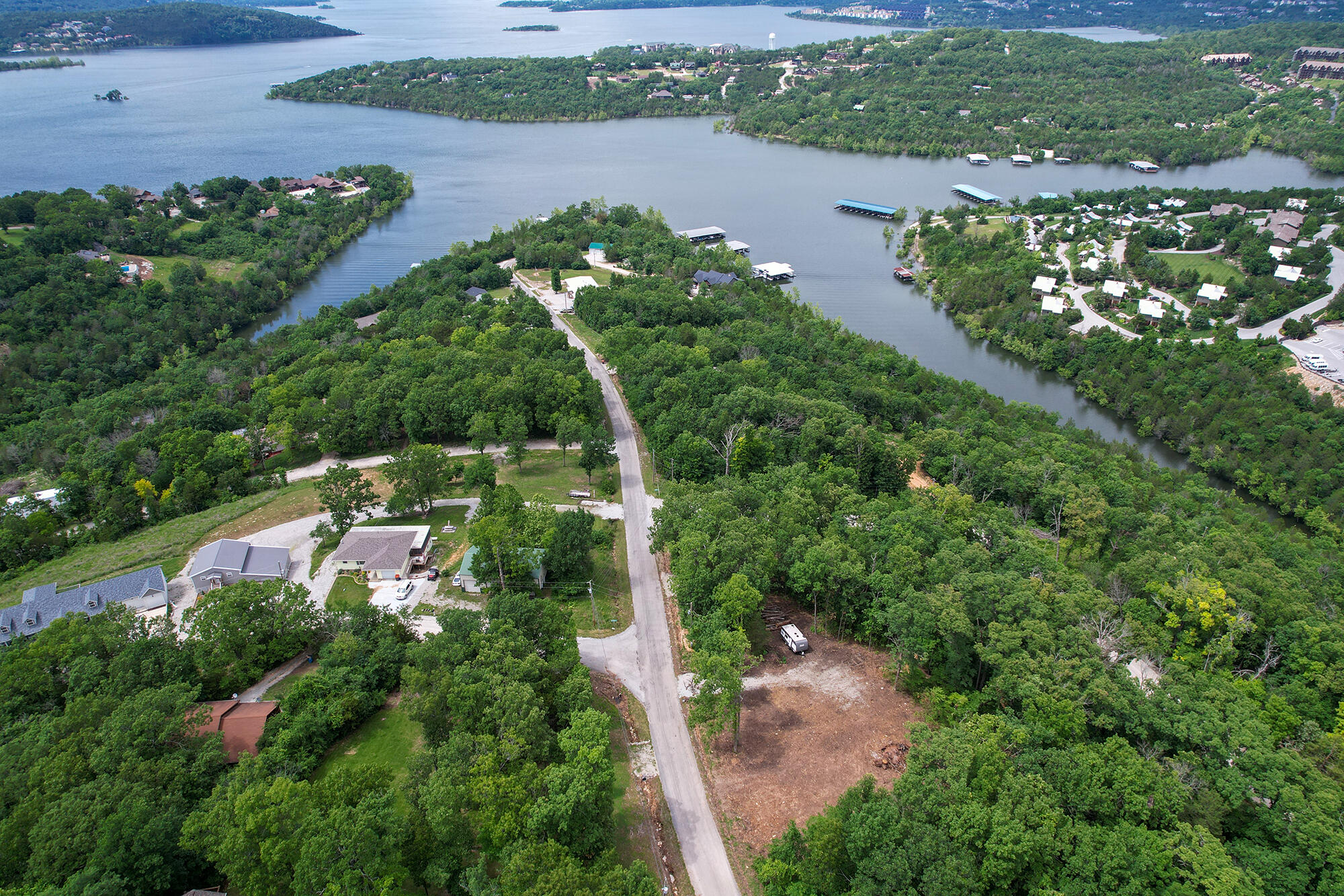 650 Lakeview Drive Property Photo 9