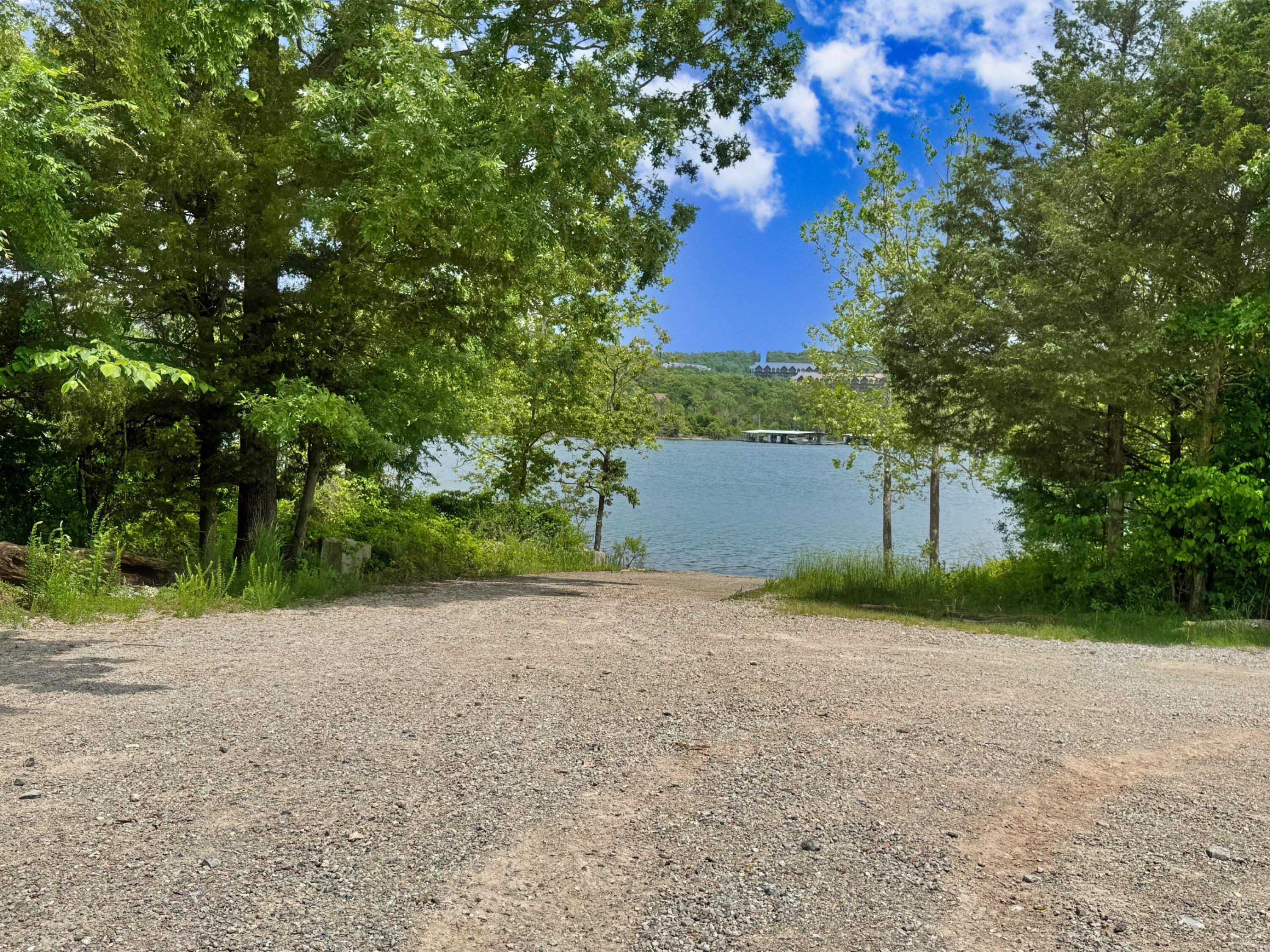 650 Lakeview Drive Property Photo 15