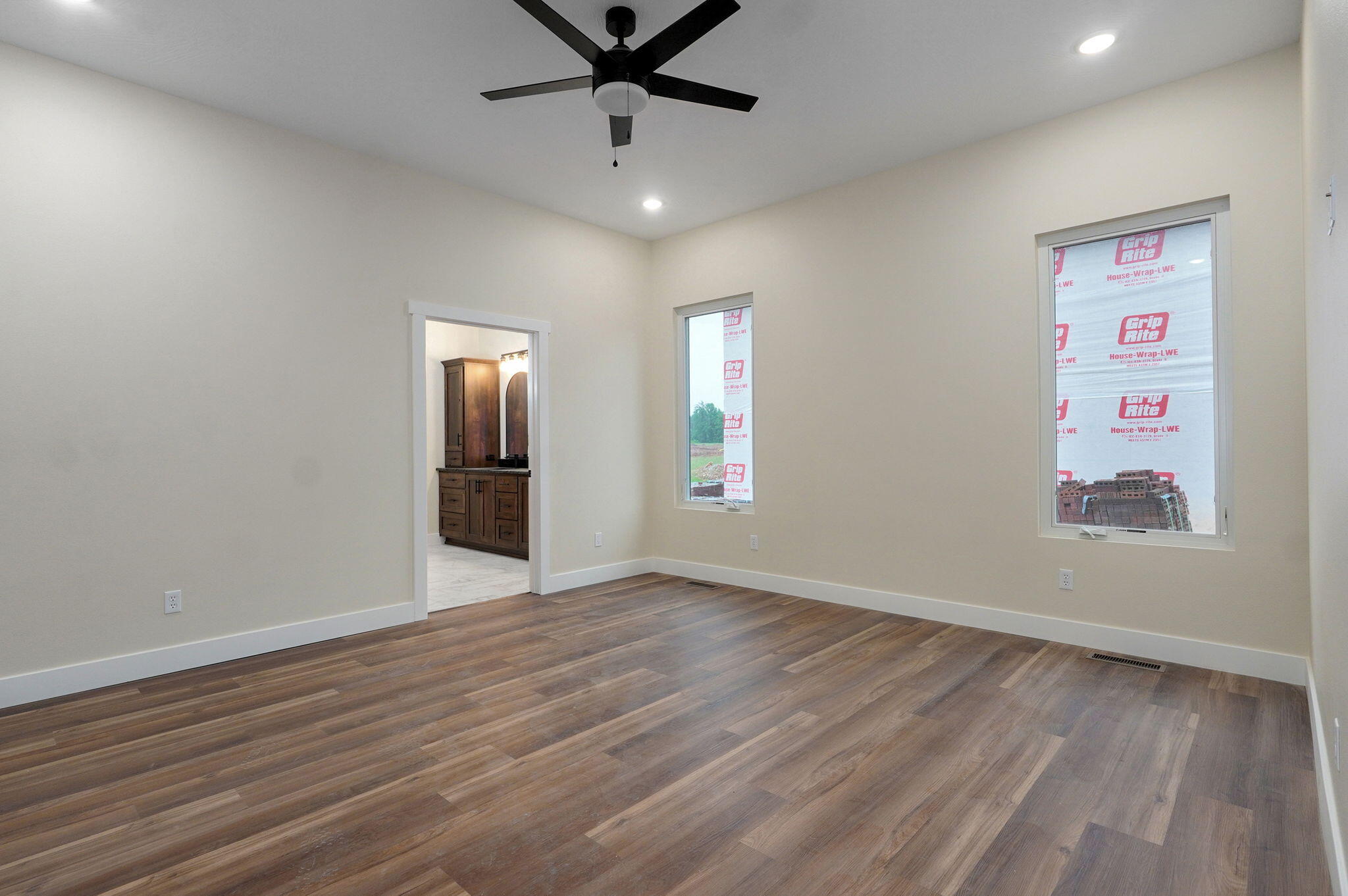 1825 East Cobblestone Drive Property Photo 18