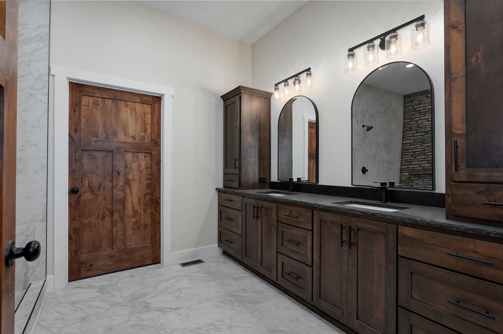 1825 East Cobblestone Drive Property Photo 20