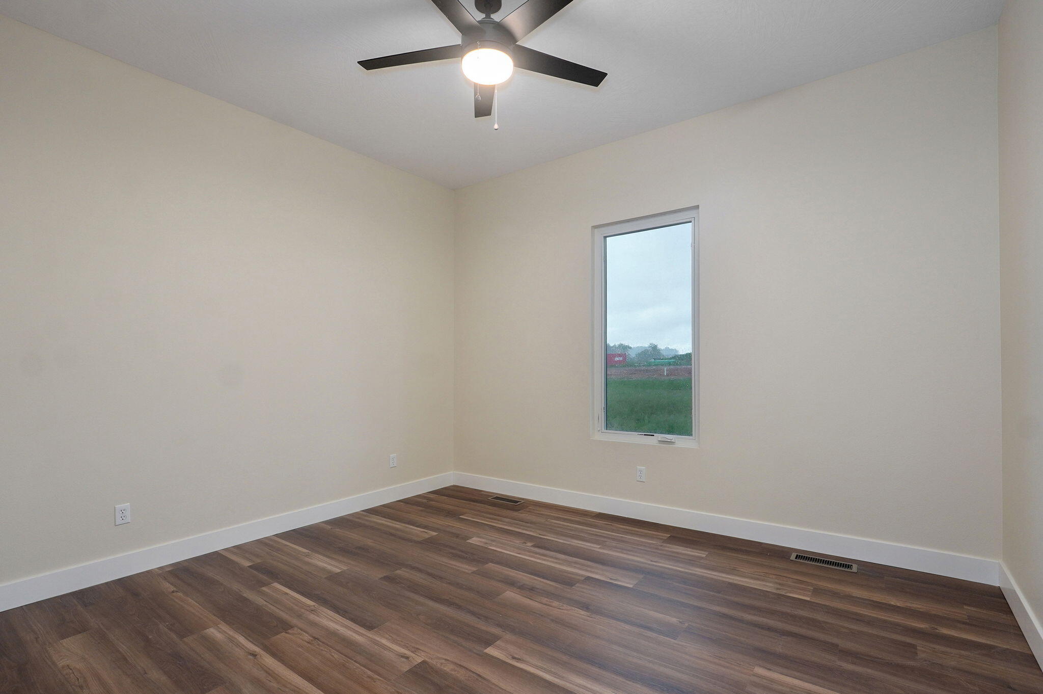 1825 East Cobblestone Drive Property Photo 31