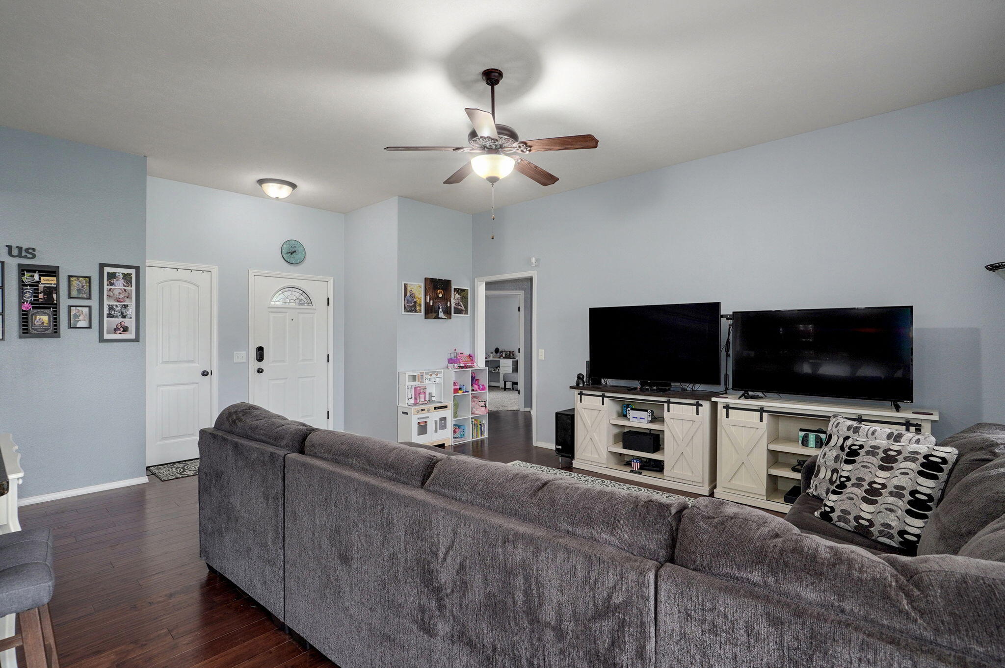 4565 West Greenridge Street Property Photo 7