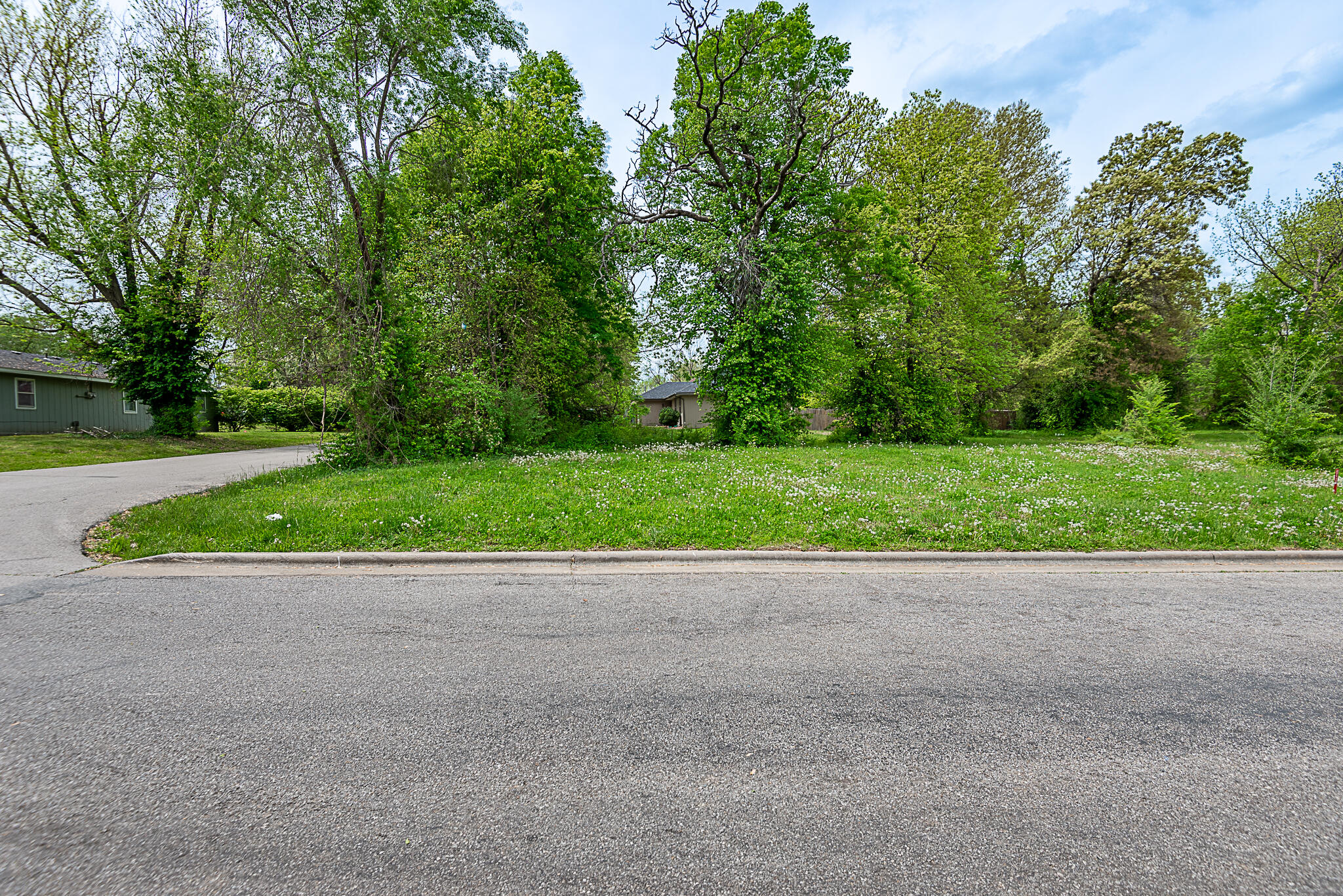 2601 North Prospect Avenue Property Photo