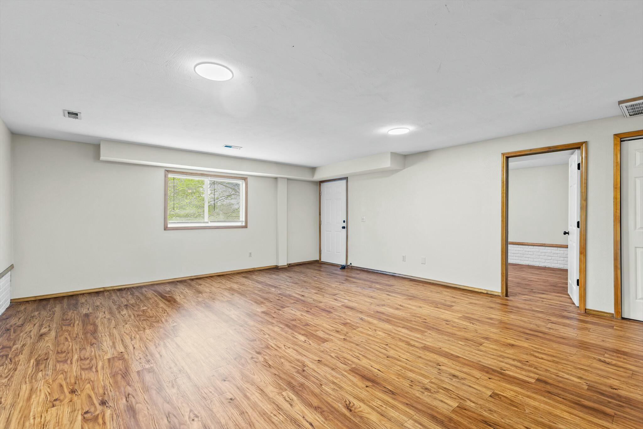 2633 North Fort Avenue Property Photo 14