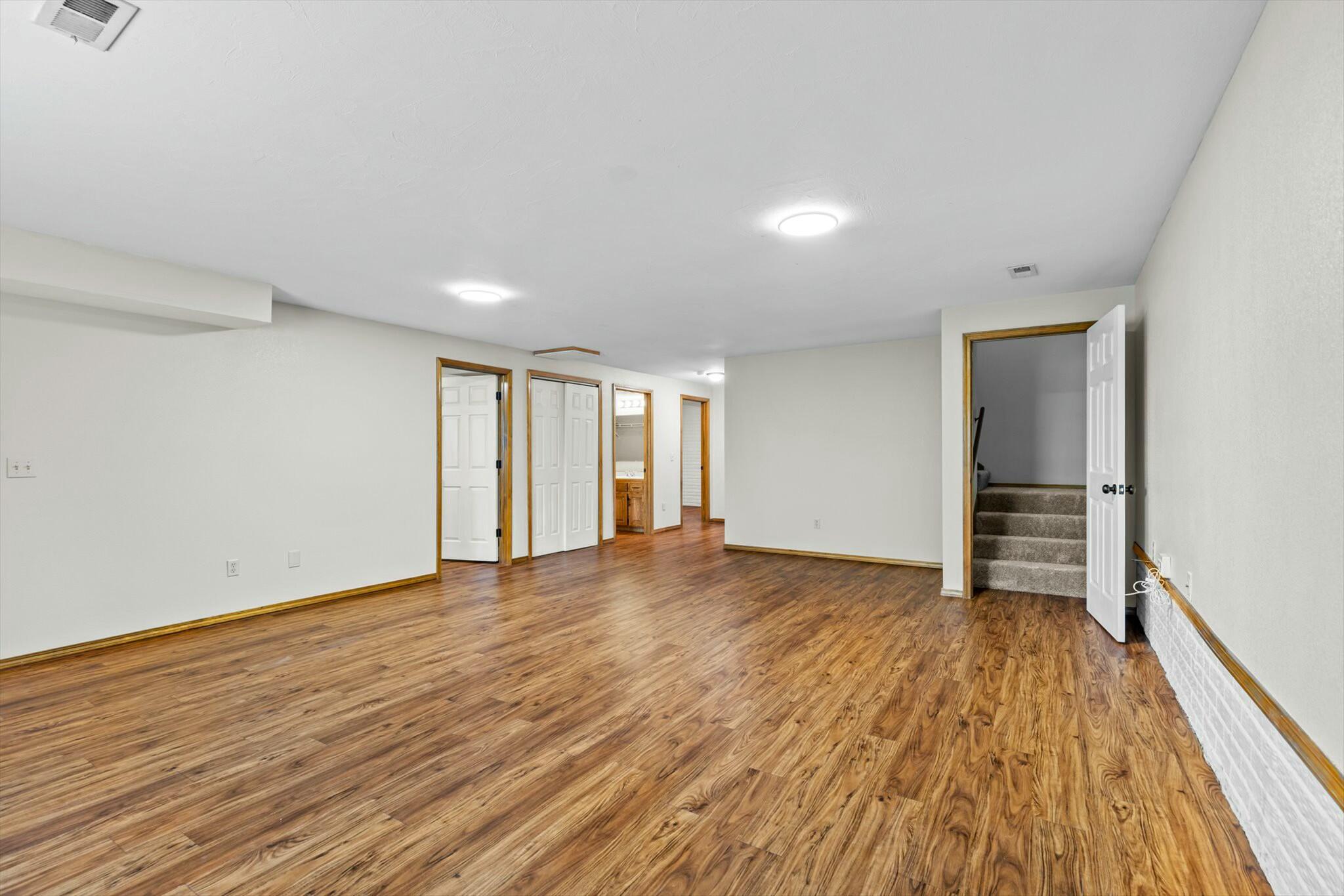 2633 North Fort Avenue Property Photo 16