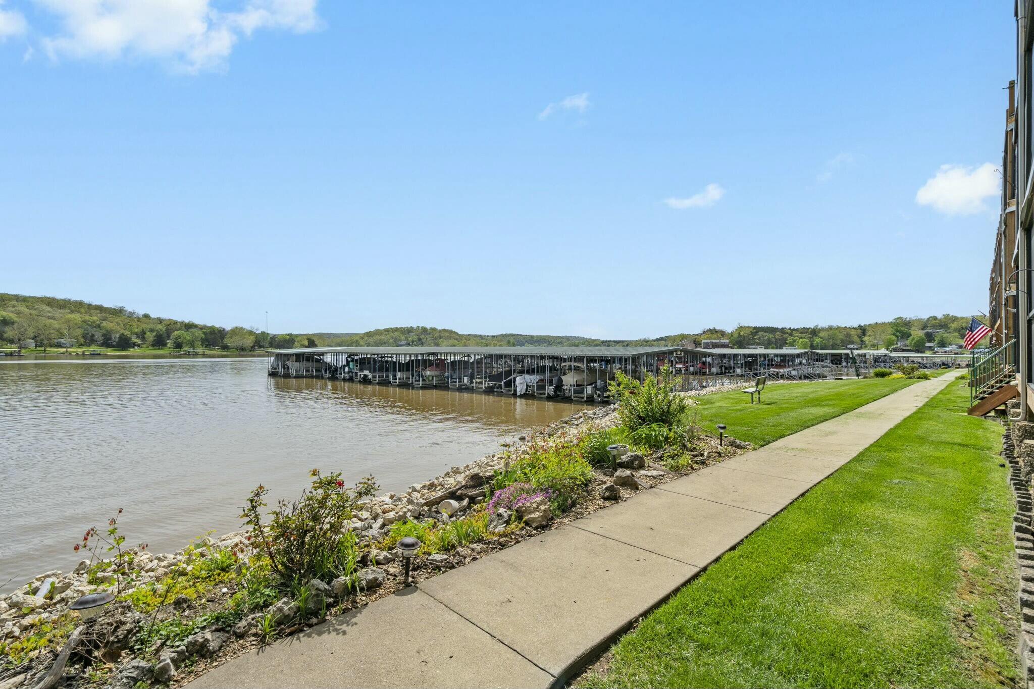 159 Cedar Glen Court Property Photo 28
