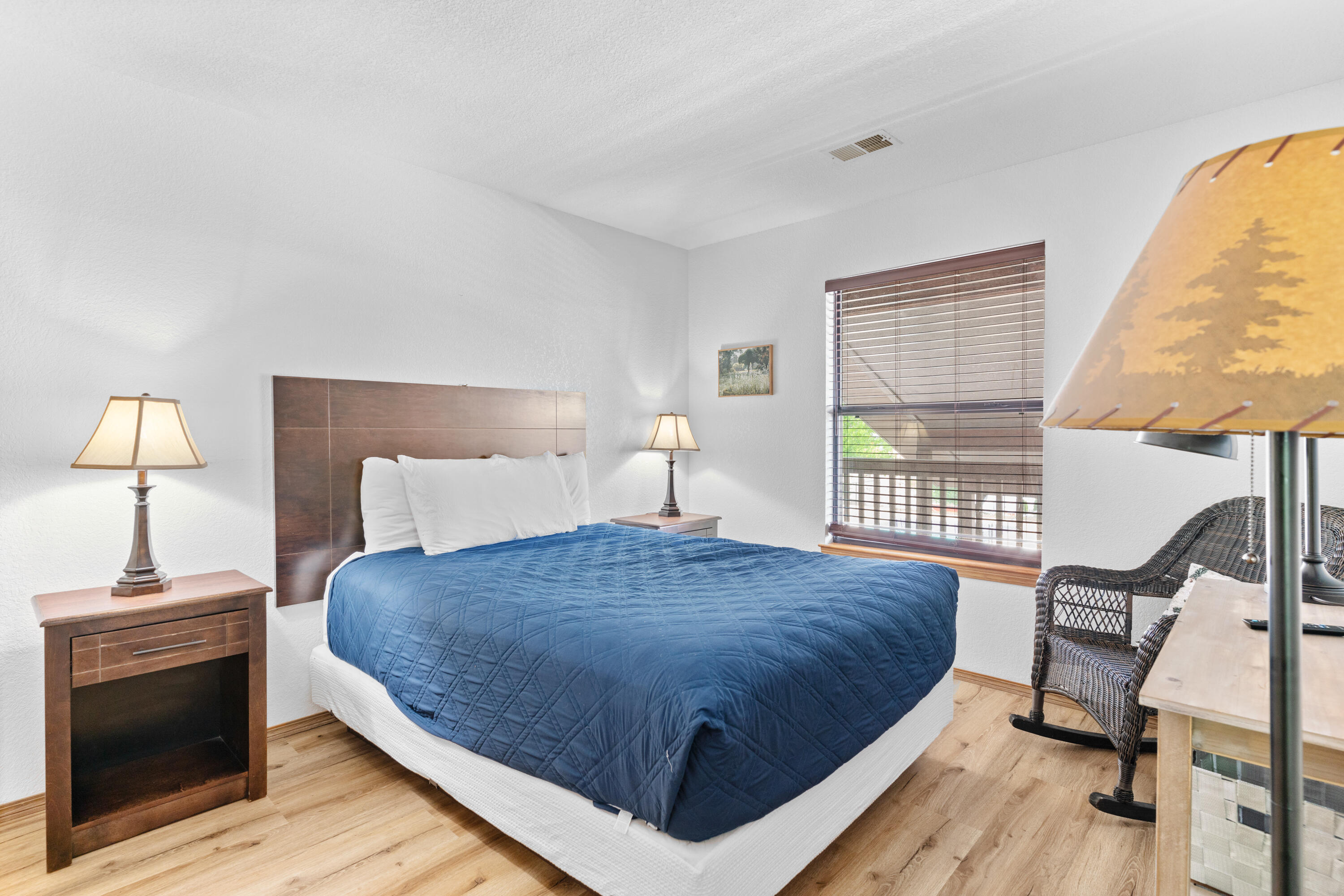 100 Getaway Circle Property Photo 14