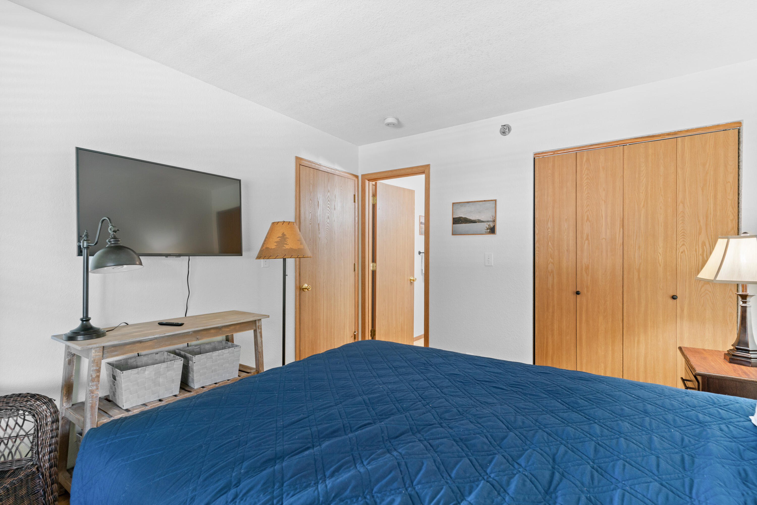 100 Getaway Circle Property Photo 16