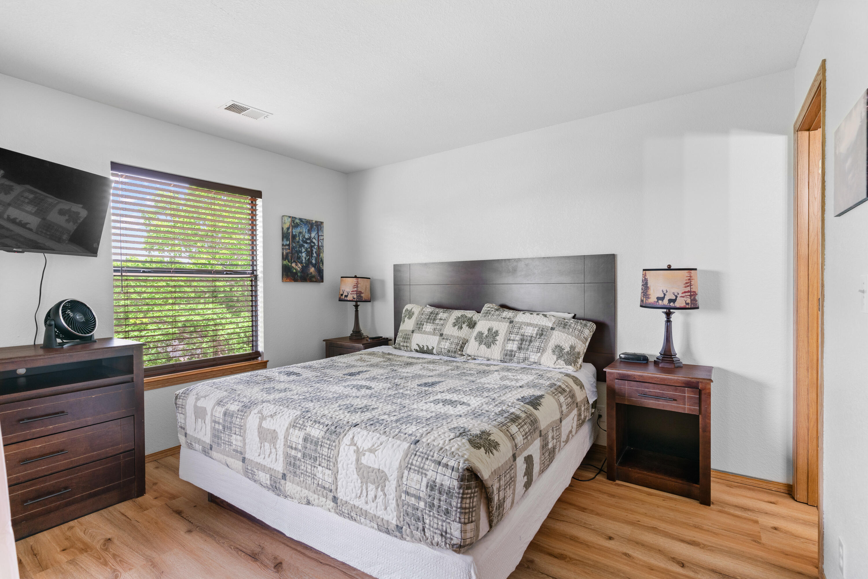 100 Getaway Circle Property Photo 18