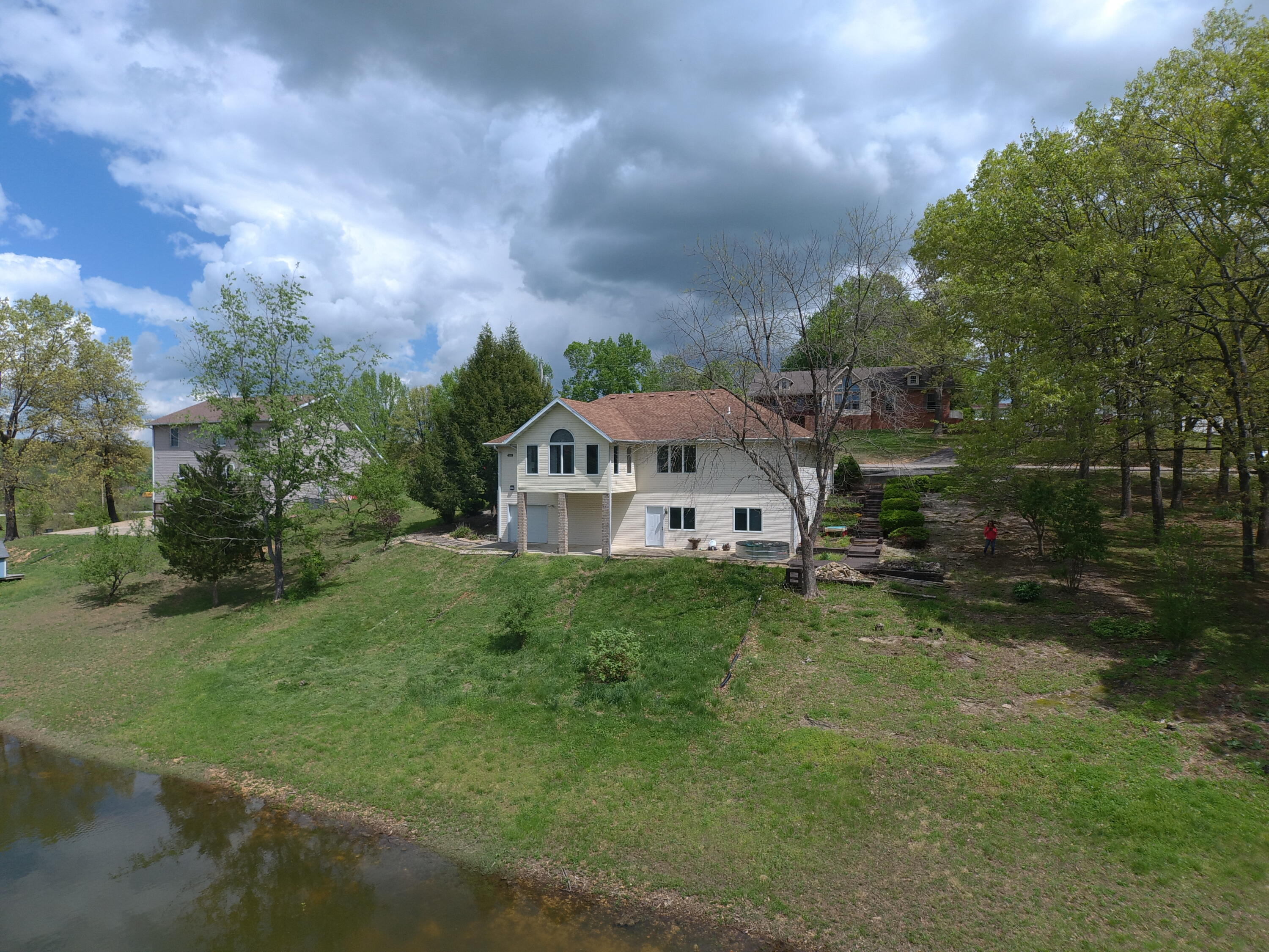 1913 Wayside Lane Property Photo 6