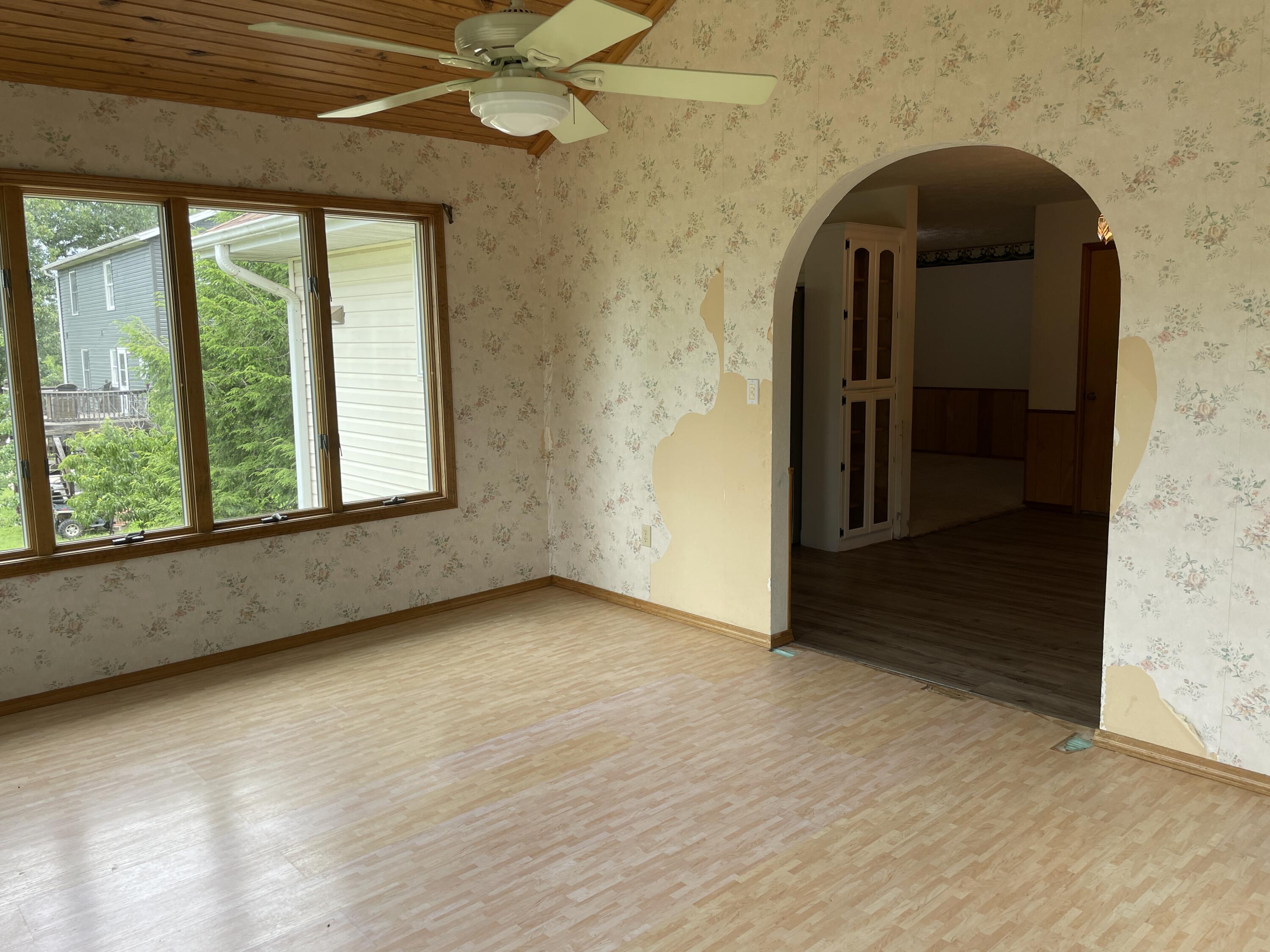 1913 Wayside Lane Property Photo 25
