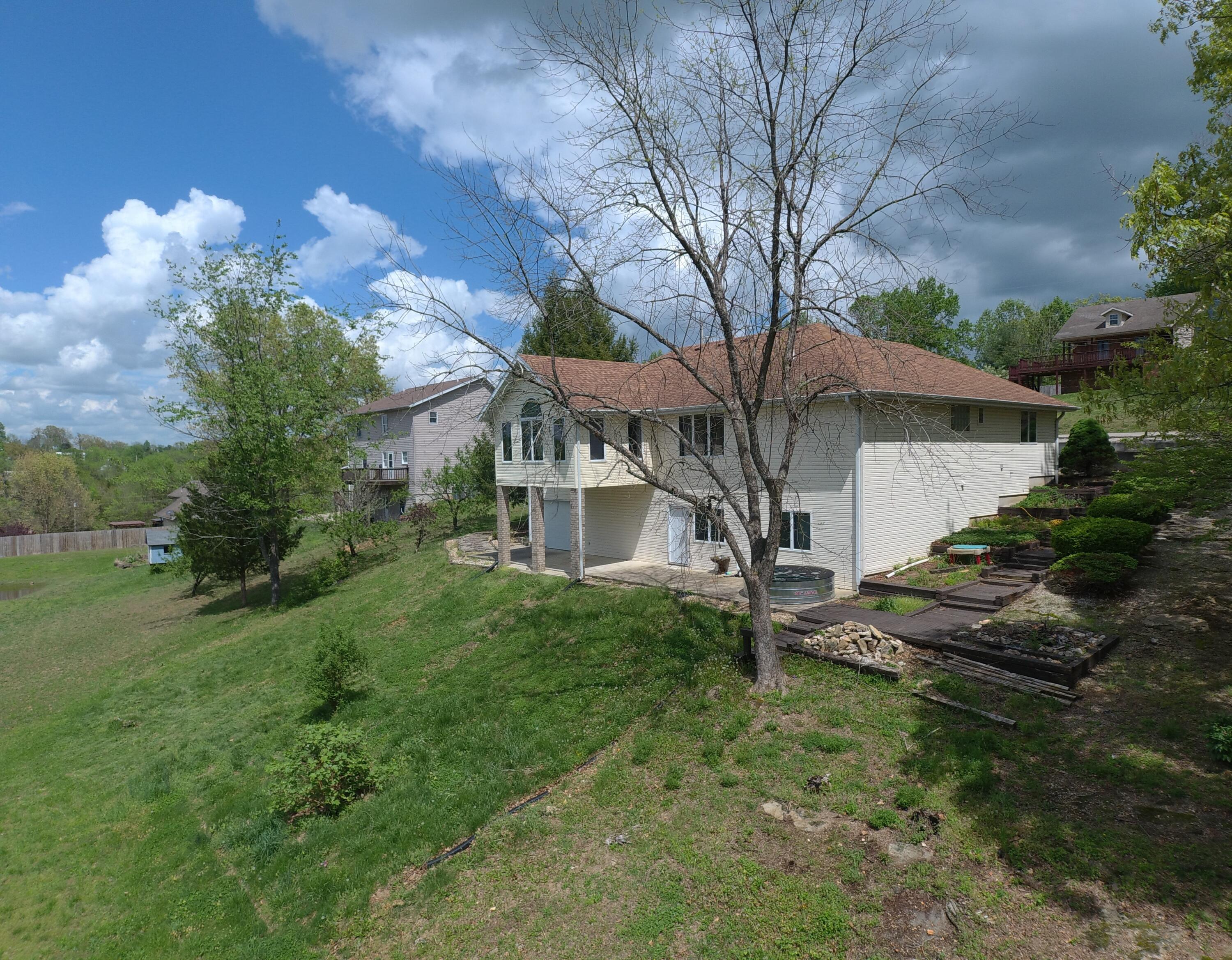1913 Wayside Lane Property Photo 54