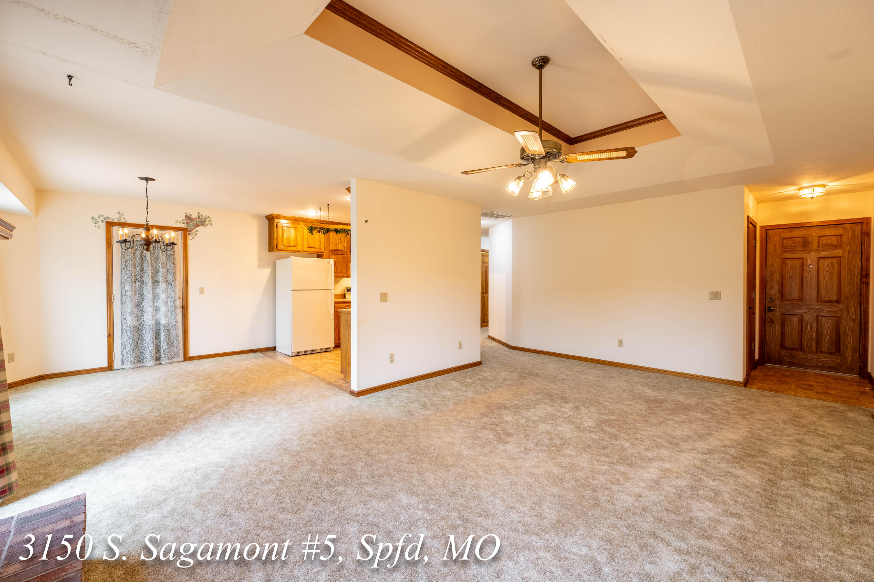3150-5 South Sagamont Avenue Property Photo 7
