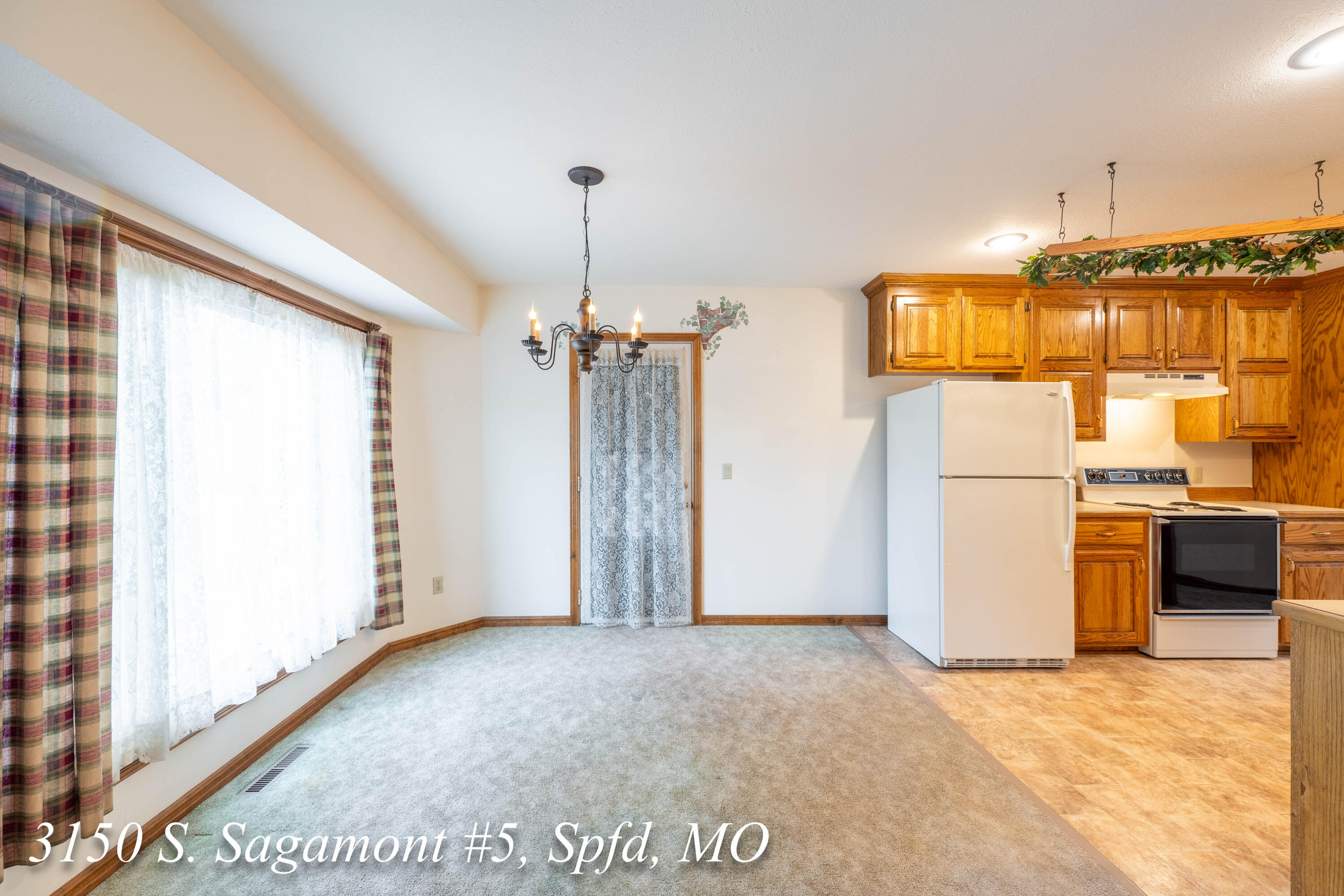 3150-5 South Sagamont Avenue Property Photo 9
