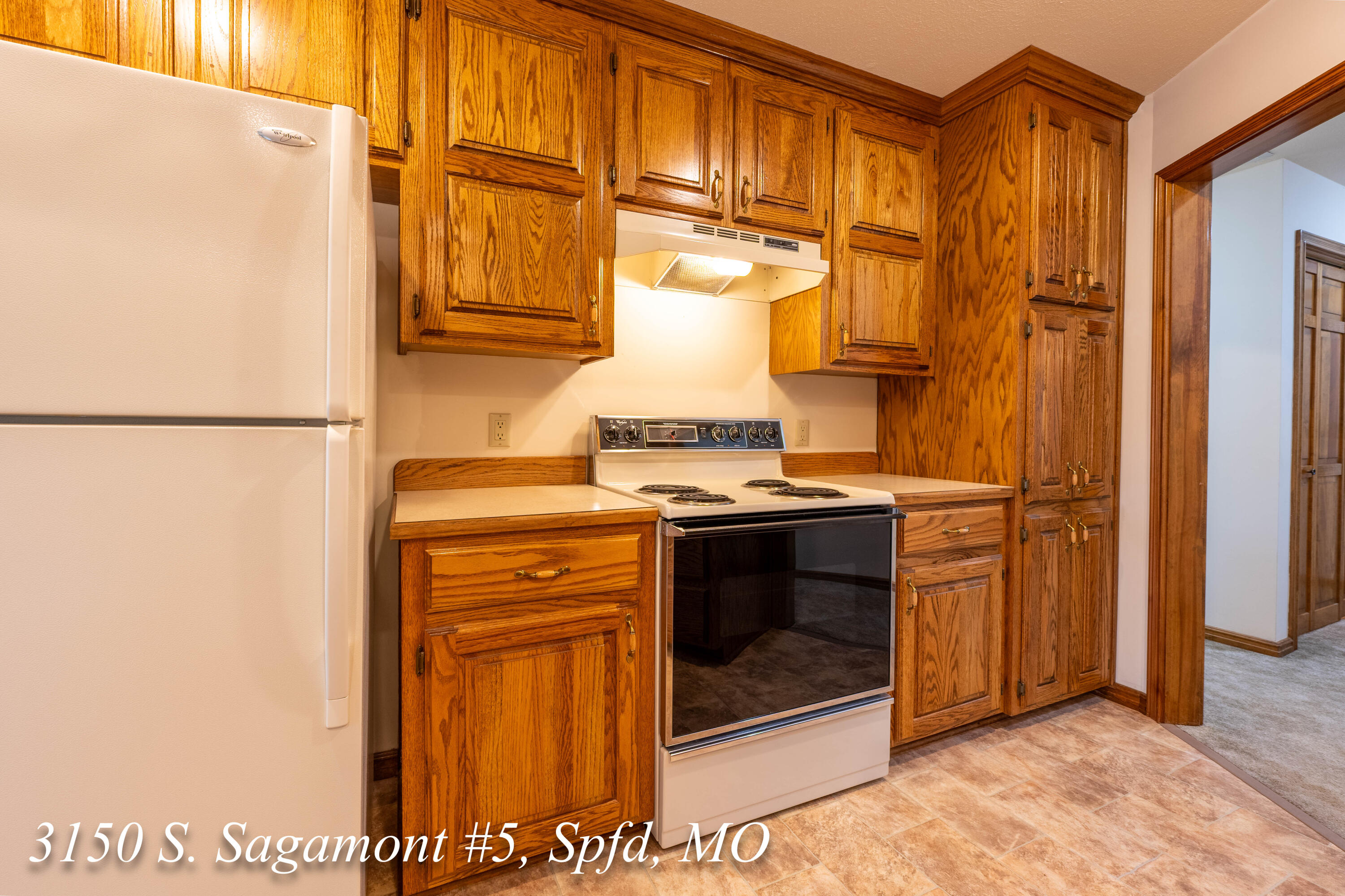 3150-5 South Sagamont Avenue Property Photo 12