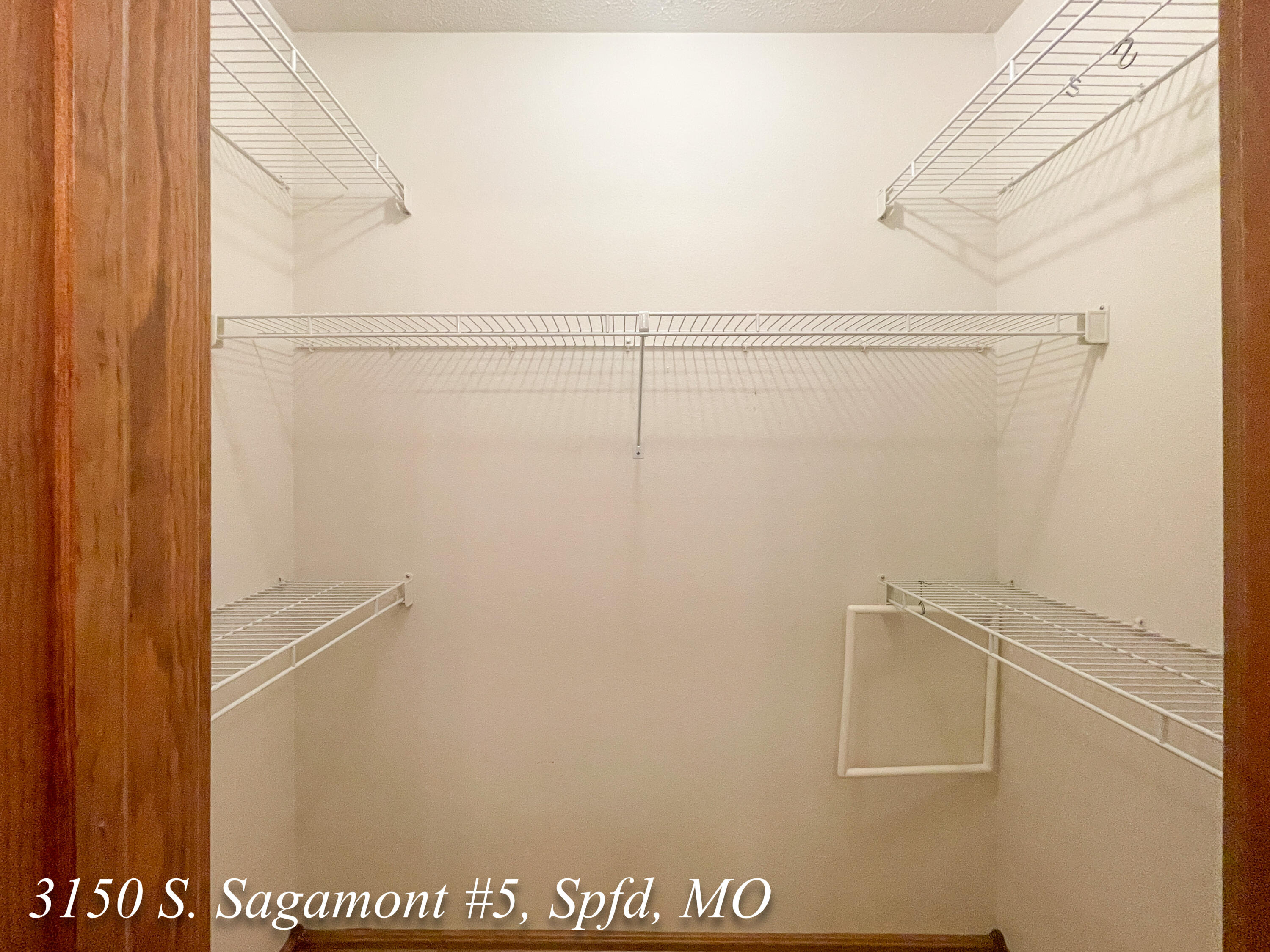 3150-5 South Sagamont Avenue Property Photo 28