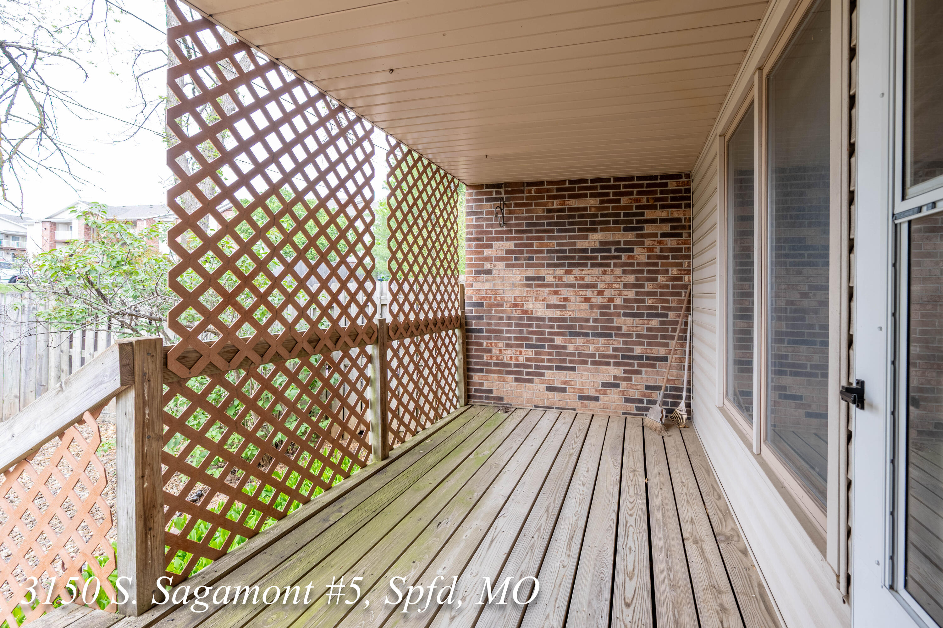 3150-5 South Sagamont Avenue Property Photo 31