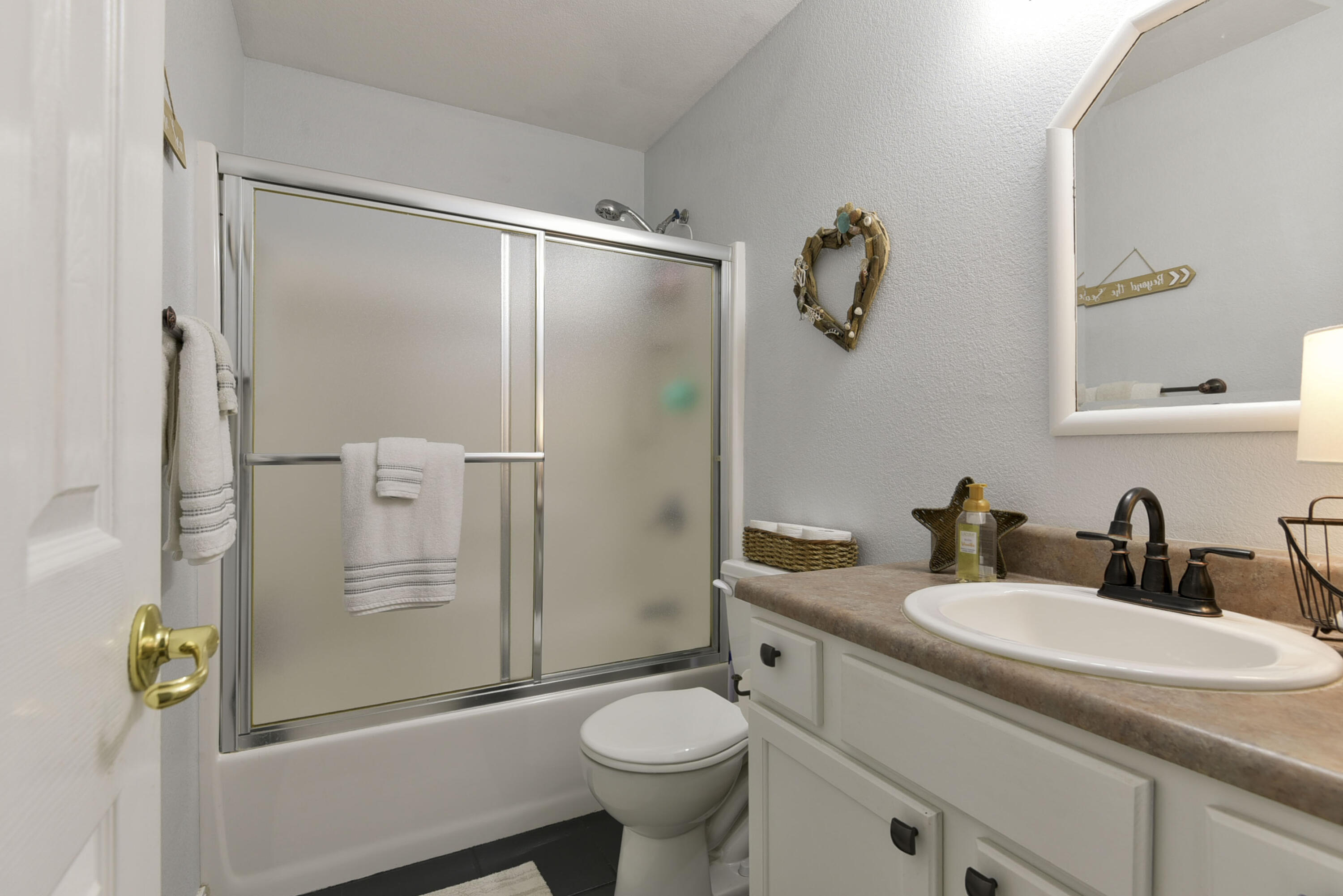 301 Oakview Drive Property Photo 13