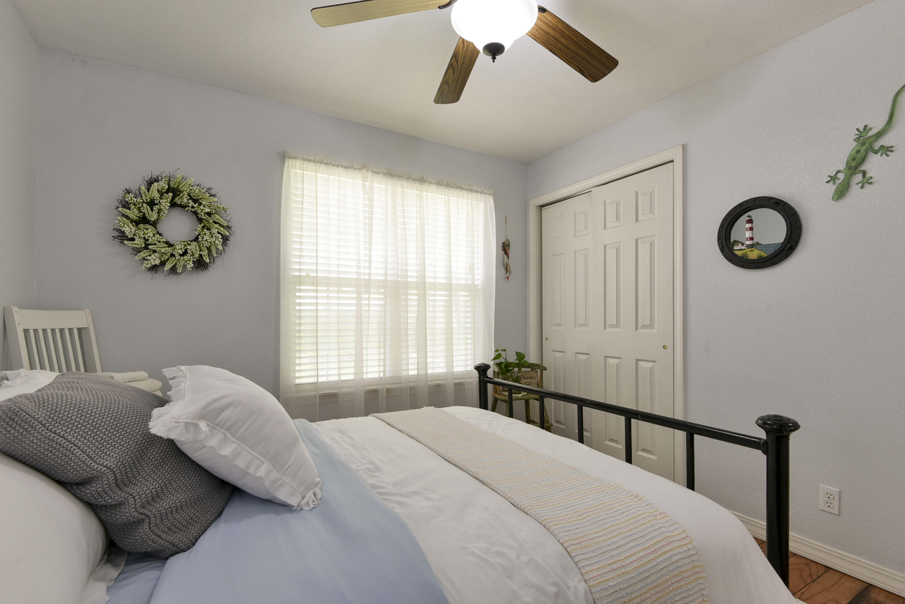 301 Oakview Drive Property Photo 15