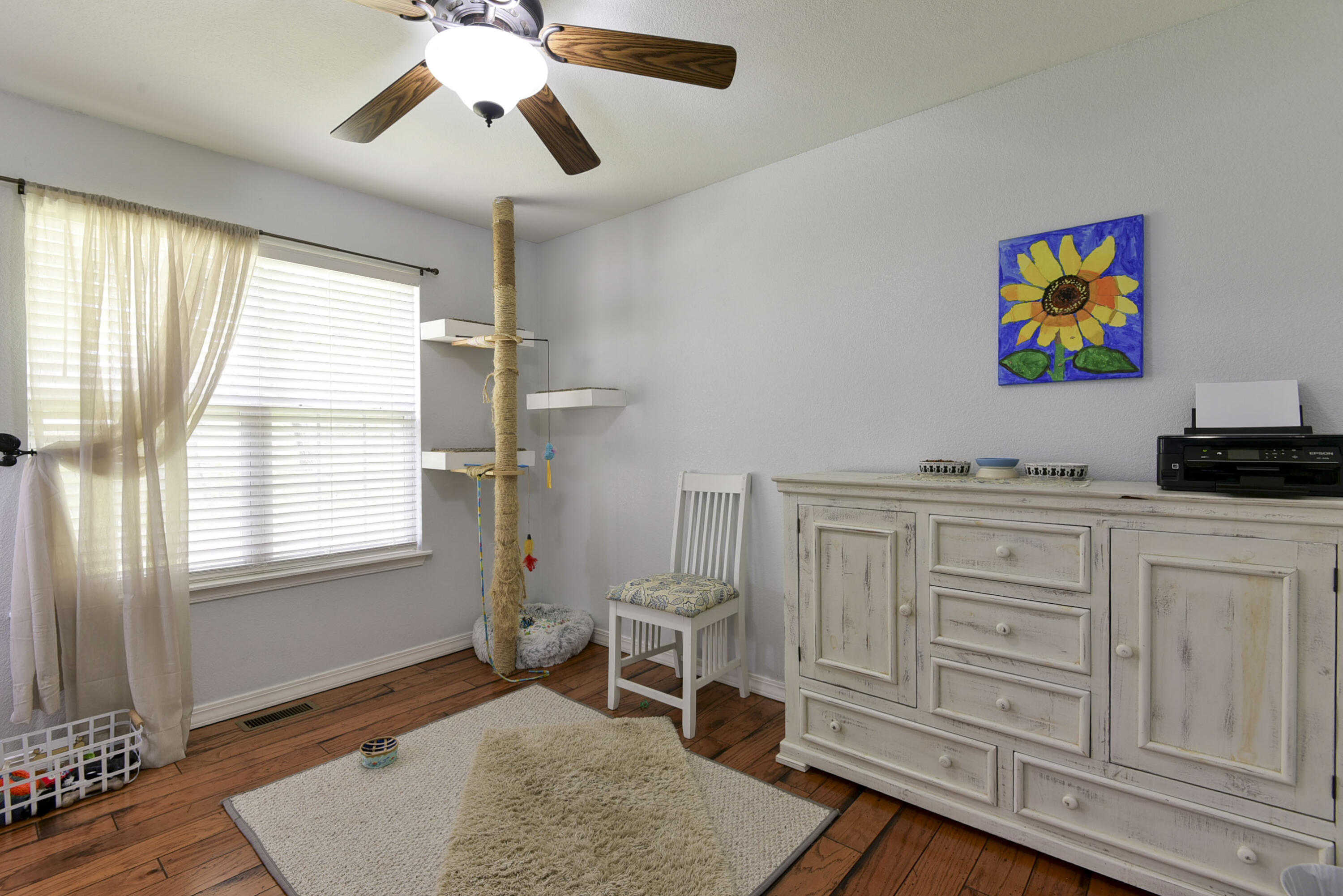 301 Oakview Drive Property Photo 16