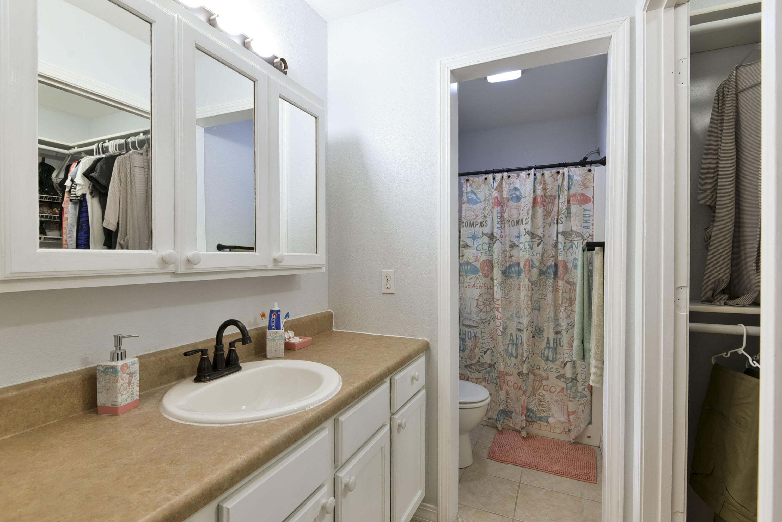 301 Oakview Drive Property Photo 20