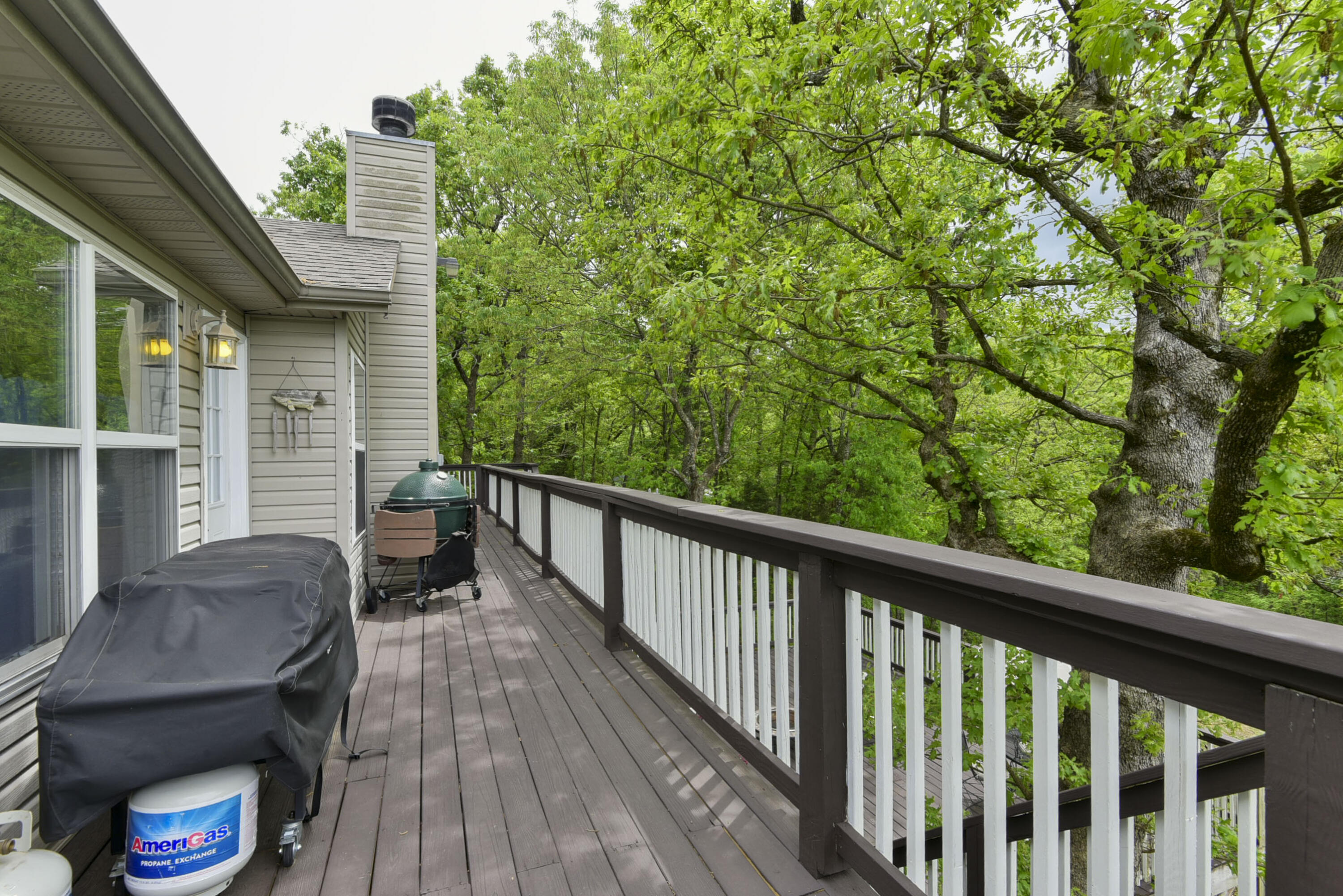 301 Oakview Drive Property Photo 37