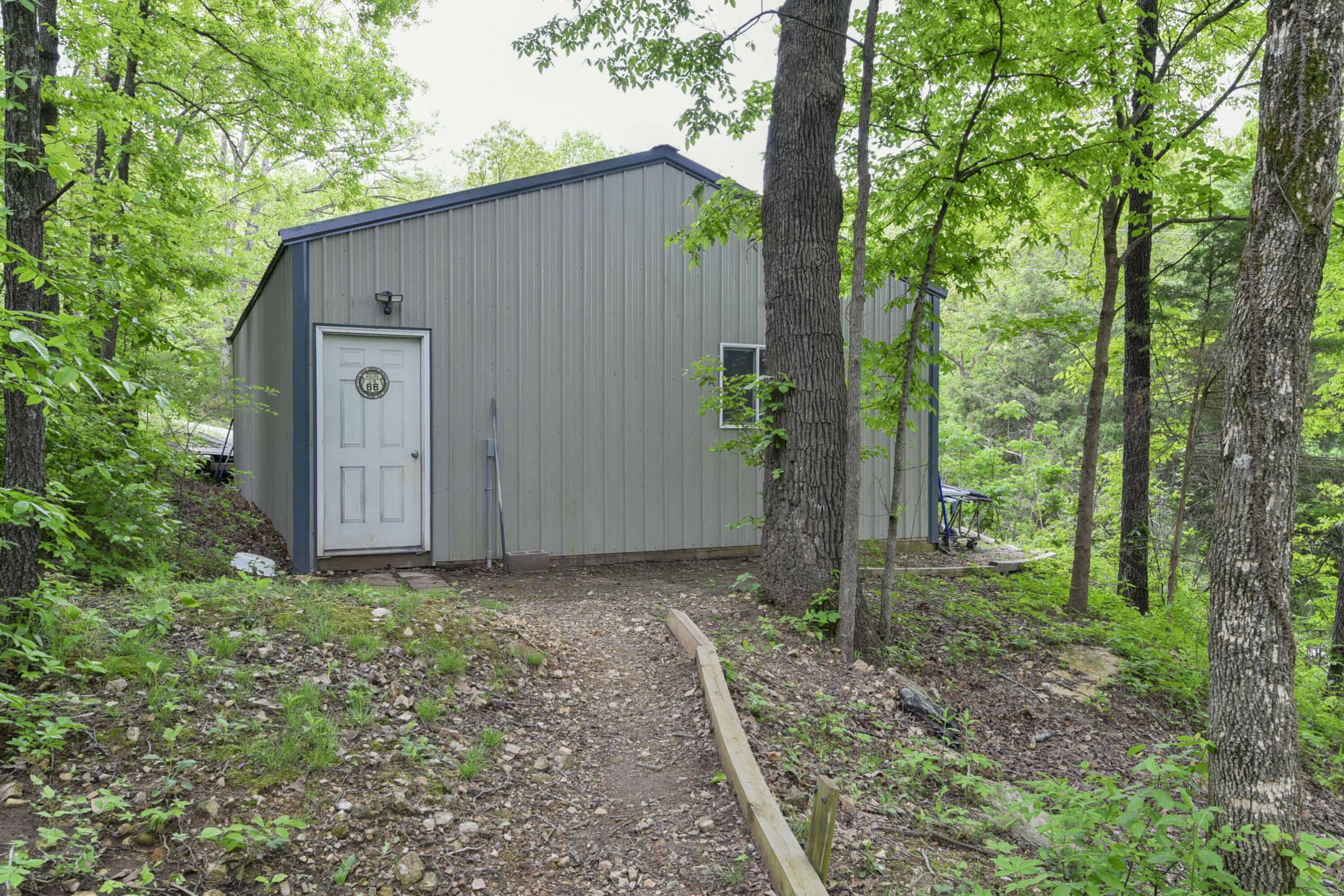 301 Oakview Drive Property Photo 42