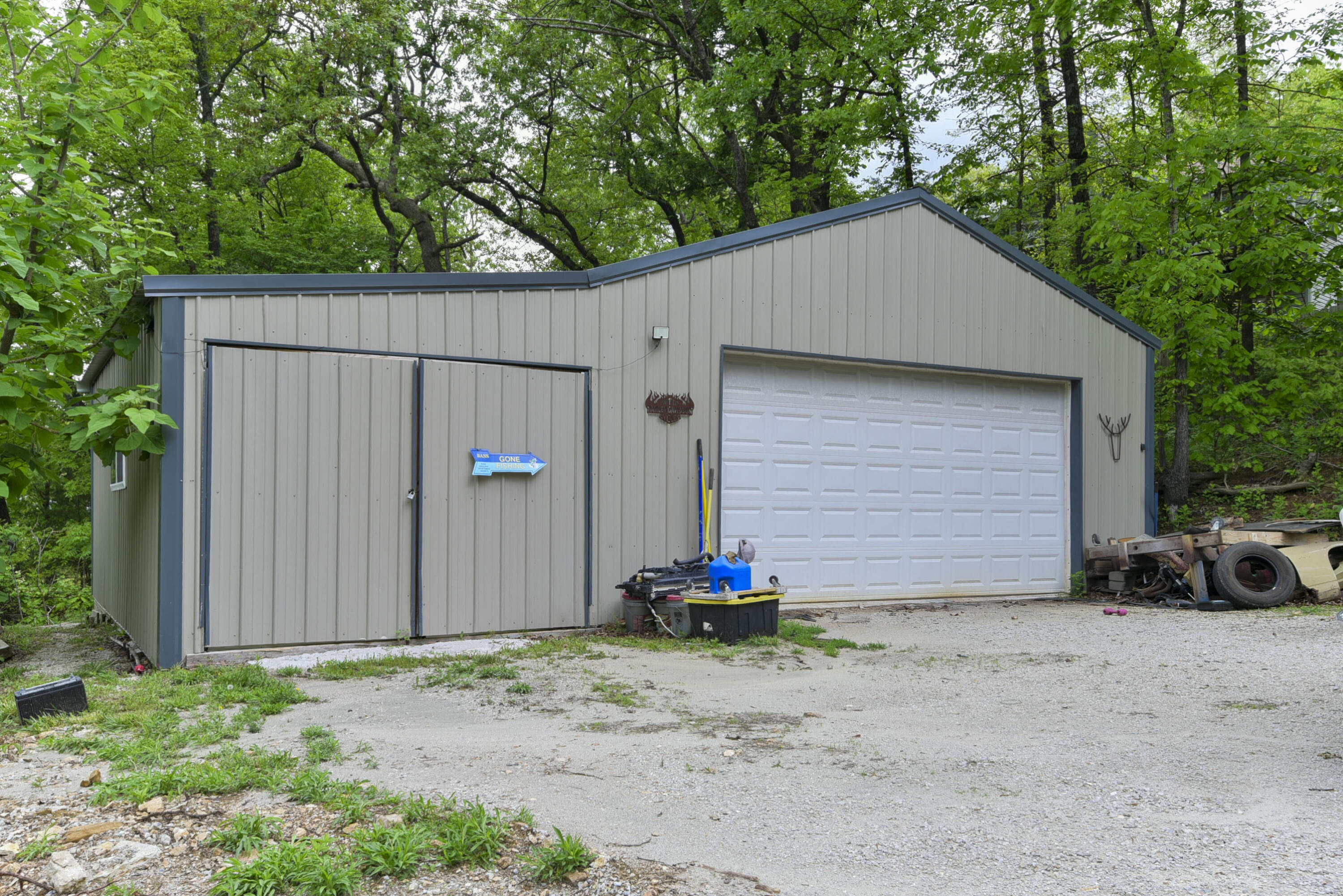 301 Oakview Drive Property Photo 43