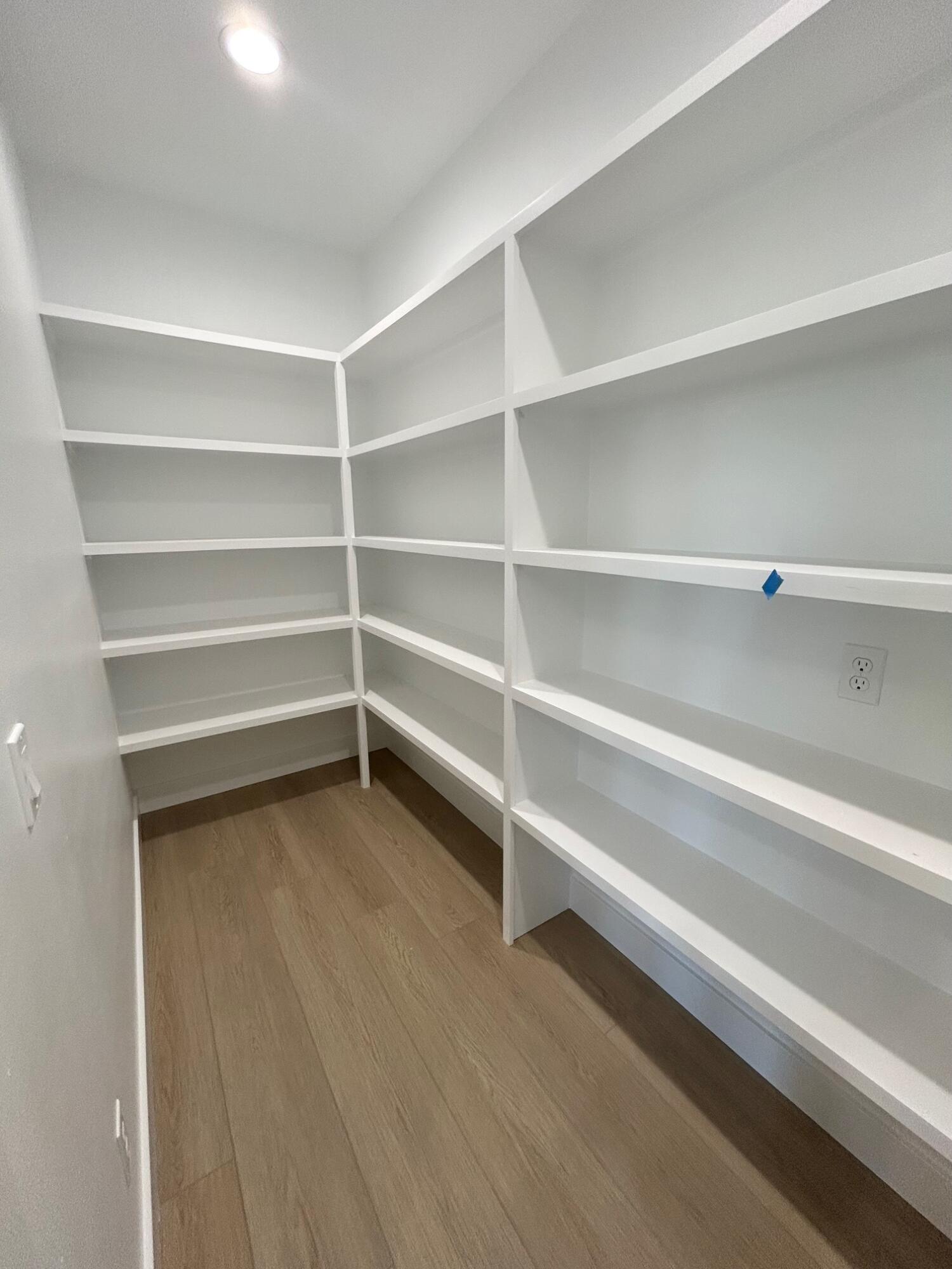 5958 South Clay Avenue Property Photo 8