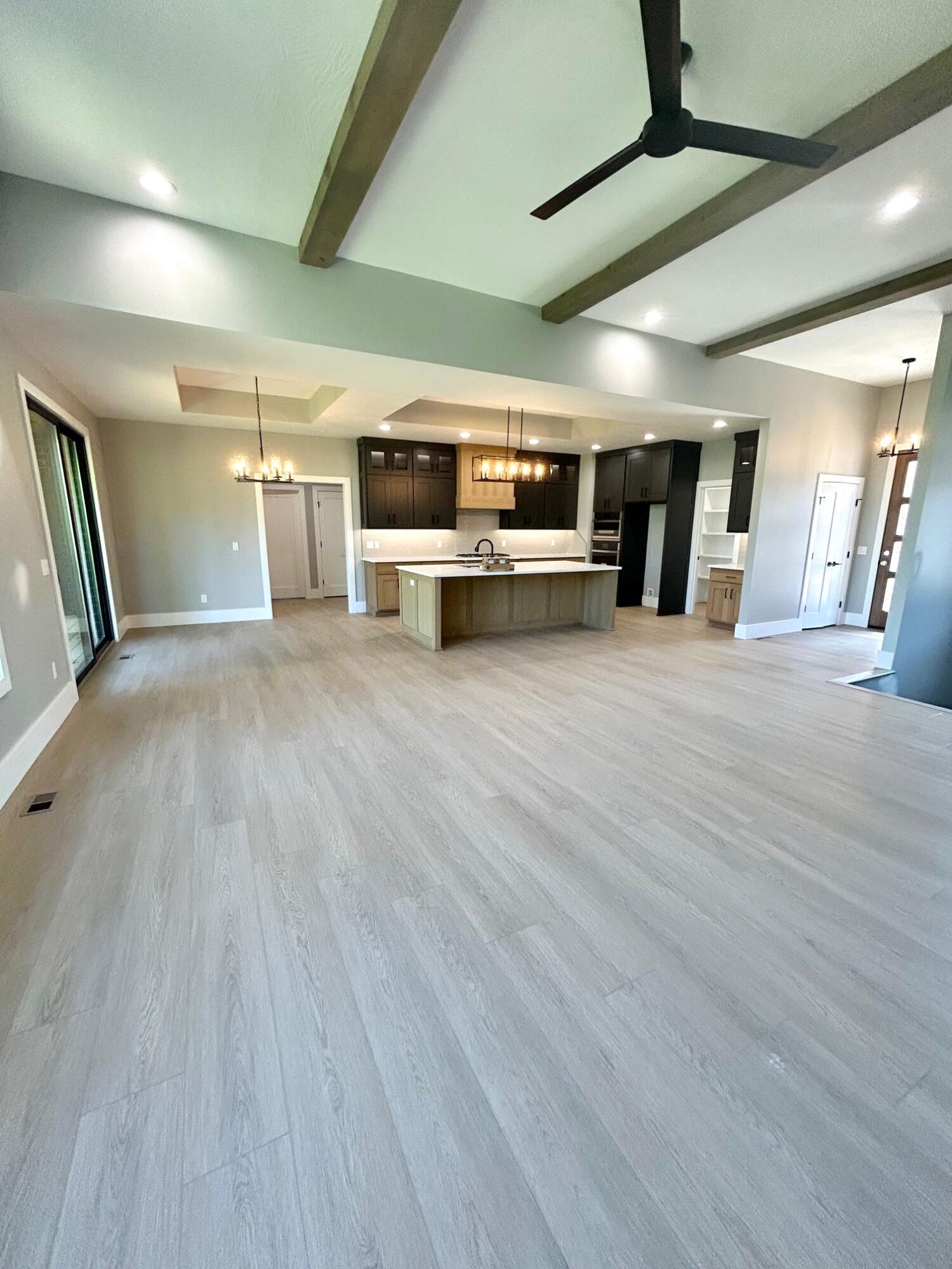 5958 South Clay Avenue Property Photo 11
