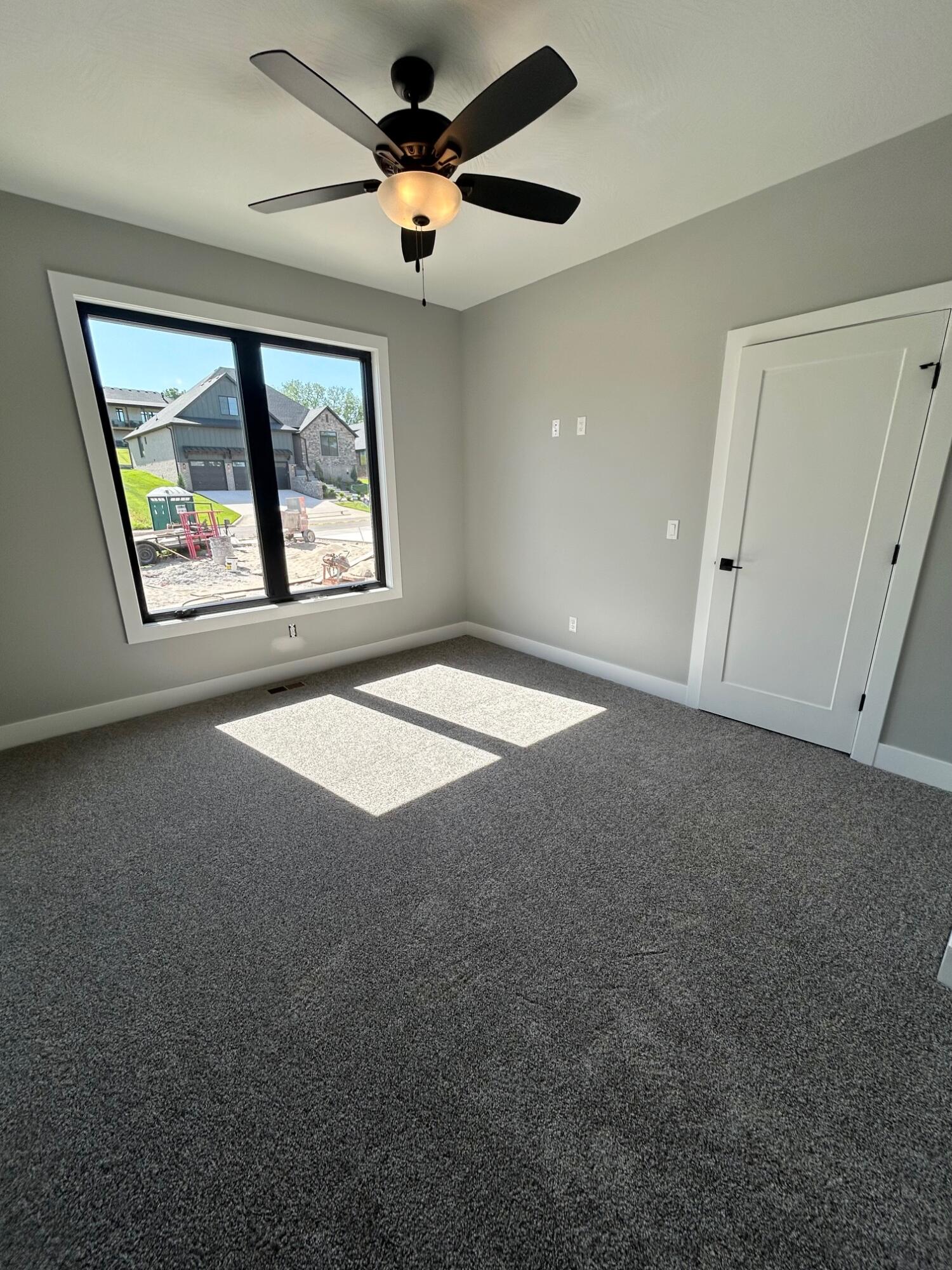 5958 South Clay Avenue Property Photo 28