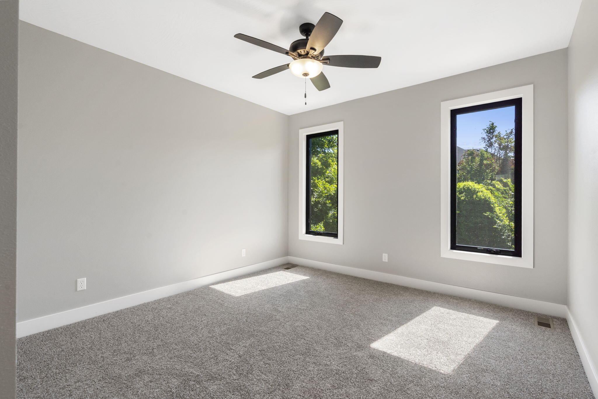 5958 South Clay Avenue Property Photo 32