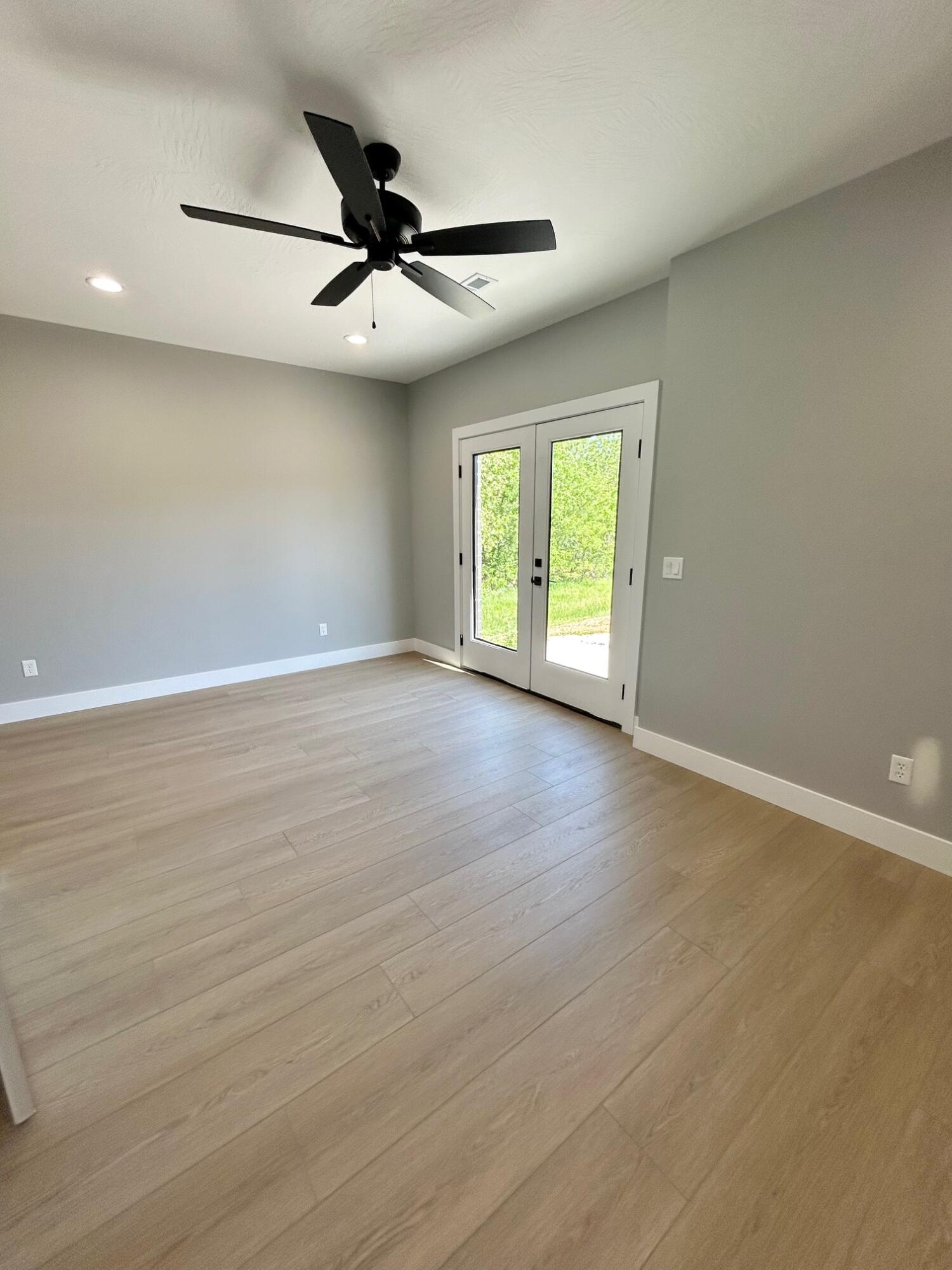 5958 South Clay Avenue Property Photo 40