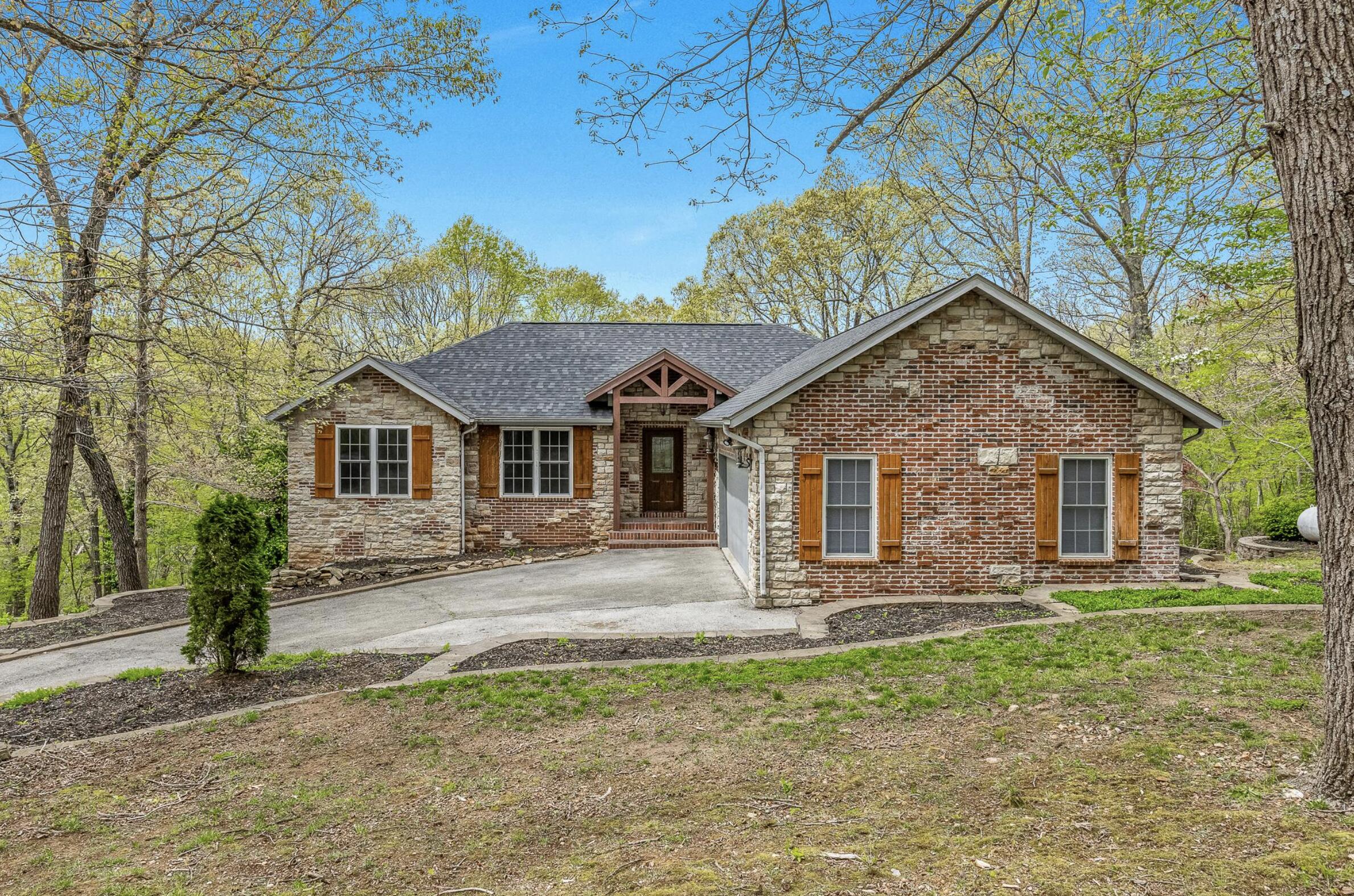 2457 Azalea Road Property Photo 3