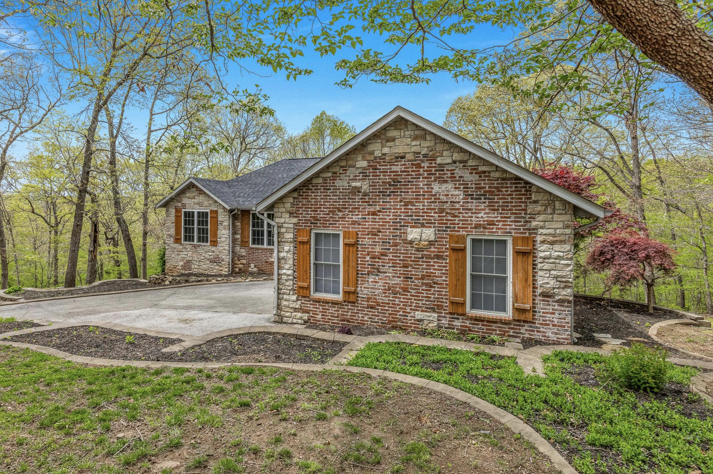 2457 Azalea Road Property Photo 4