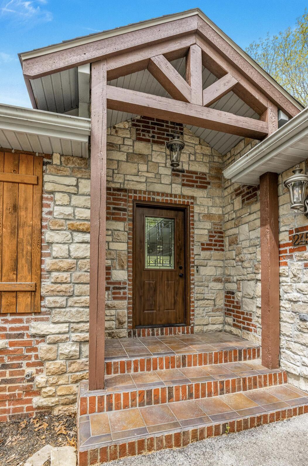 2457 Azalea Road Property Photo 5