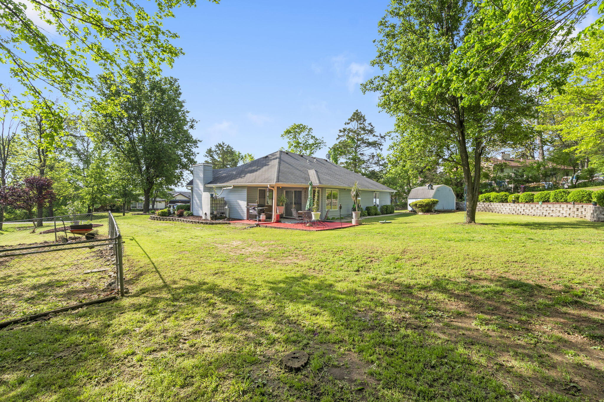 120 Lakeshore Drive Property Photo 23
