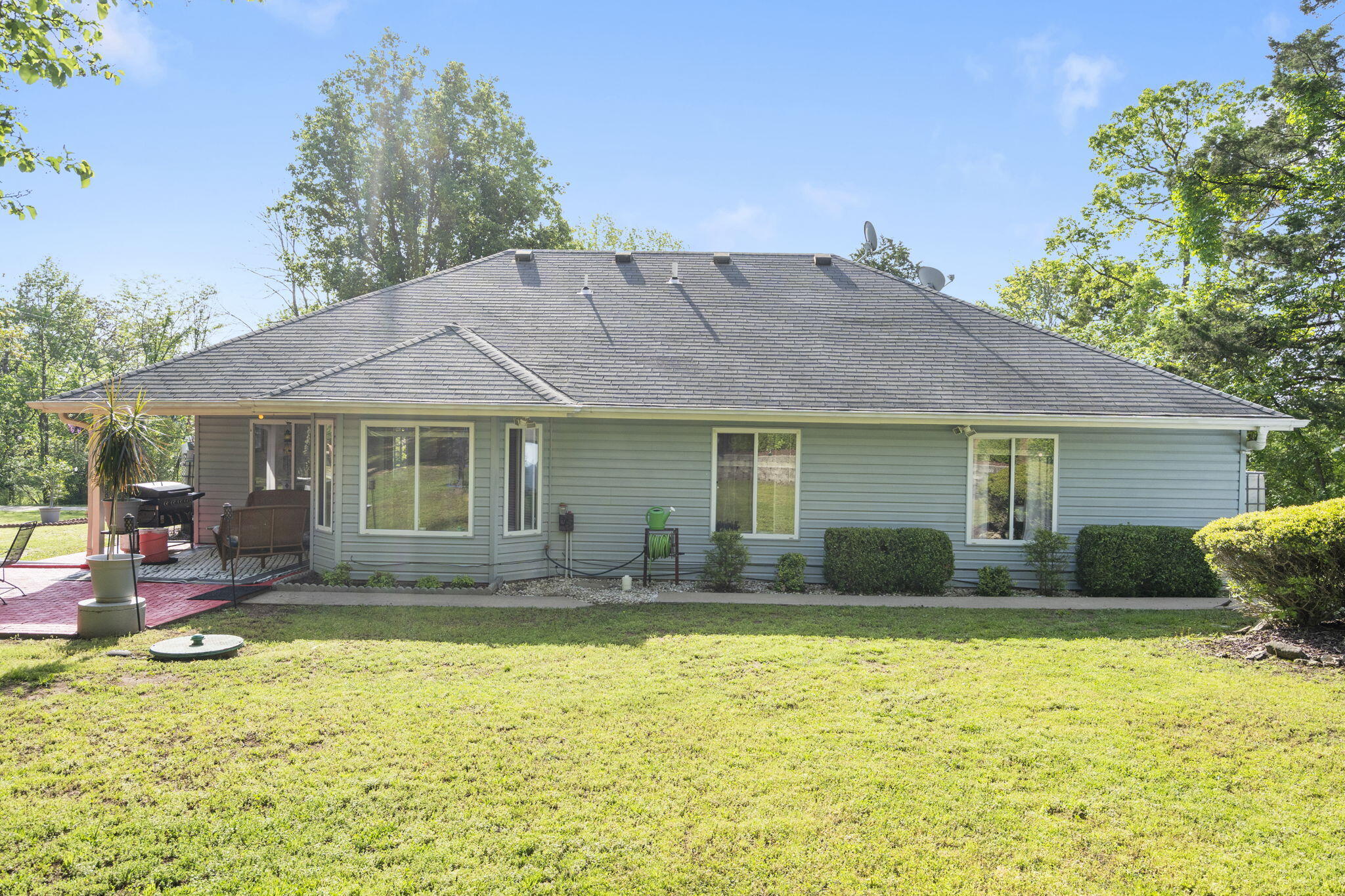 120 Lakeshore Drive Property Photo 24