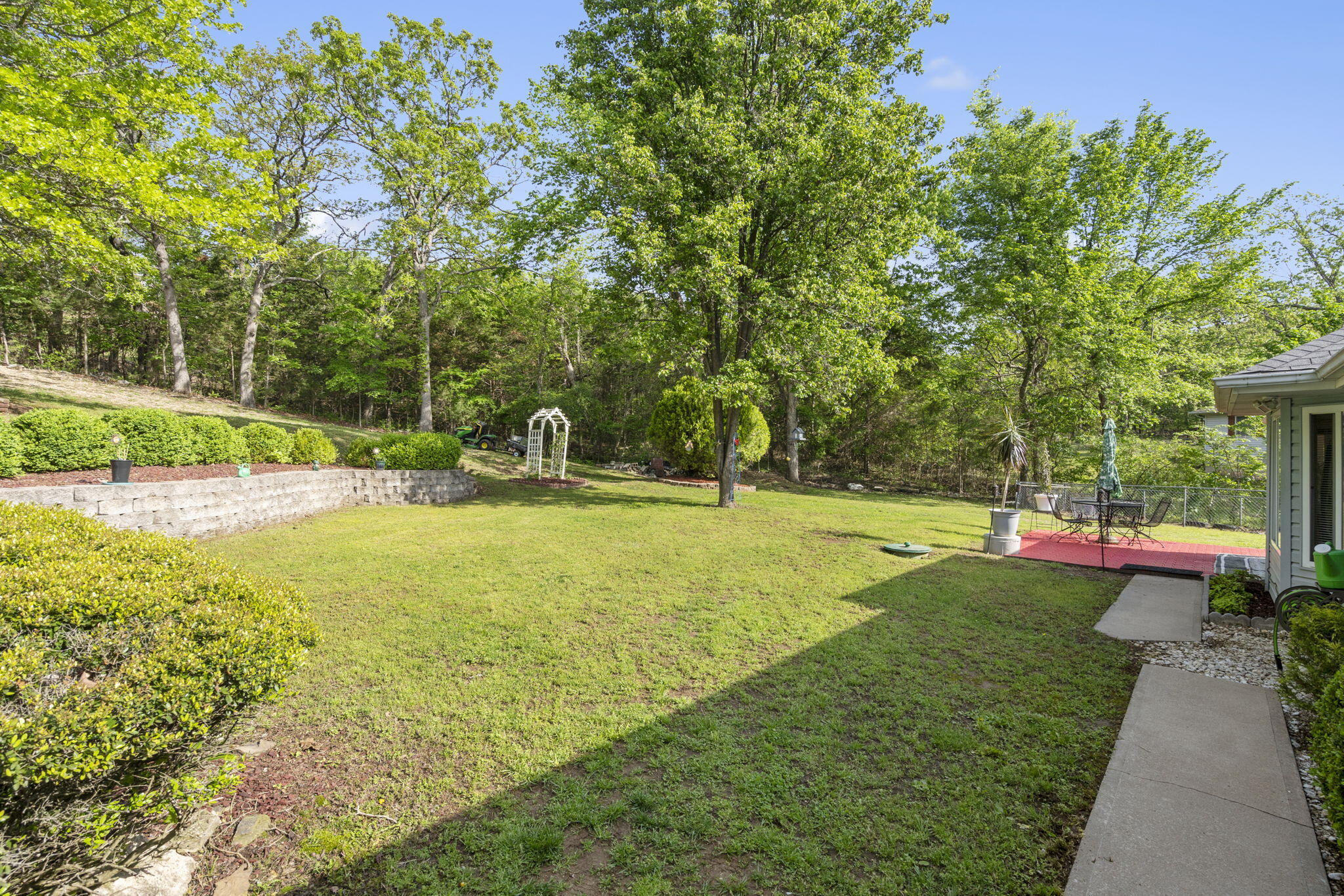 120 Lakeshore Drive Property Photo 25