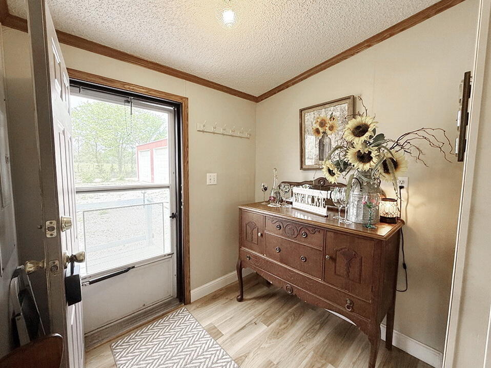 9177 South 751 Road Property Photo 3