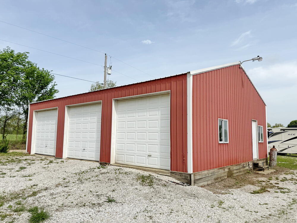 9177 South 751 Road Property Photo 20