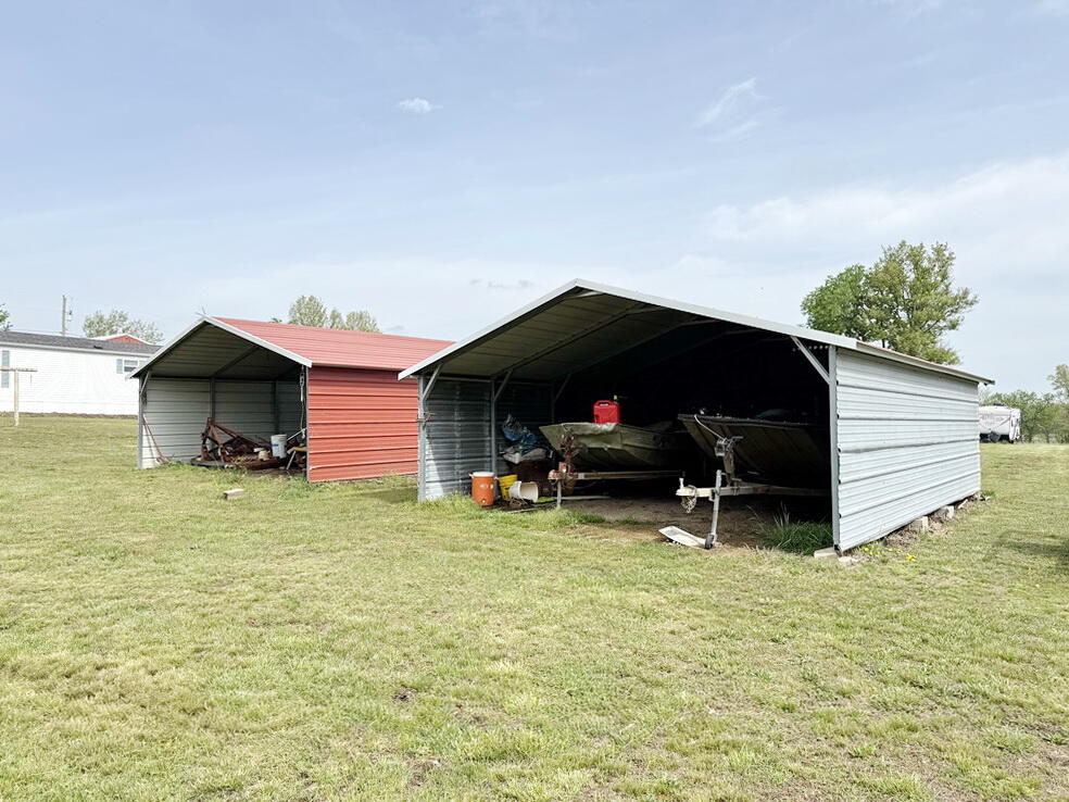9177 South 751 Road Property Photo 25