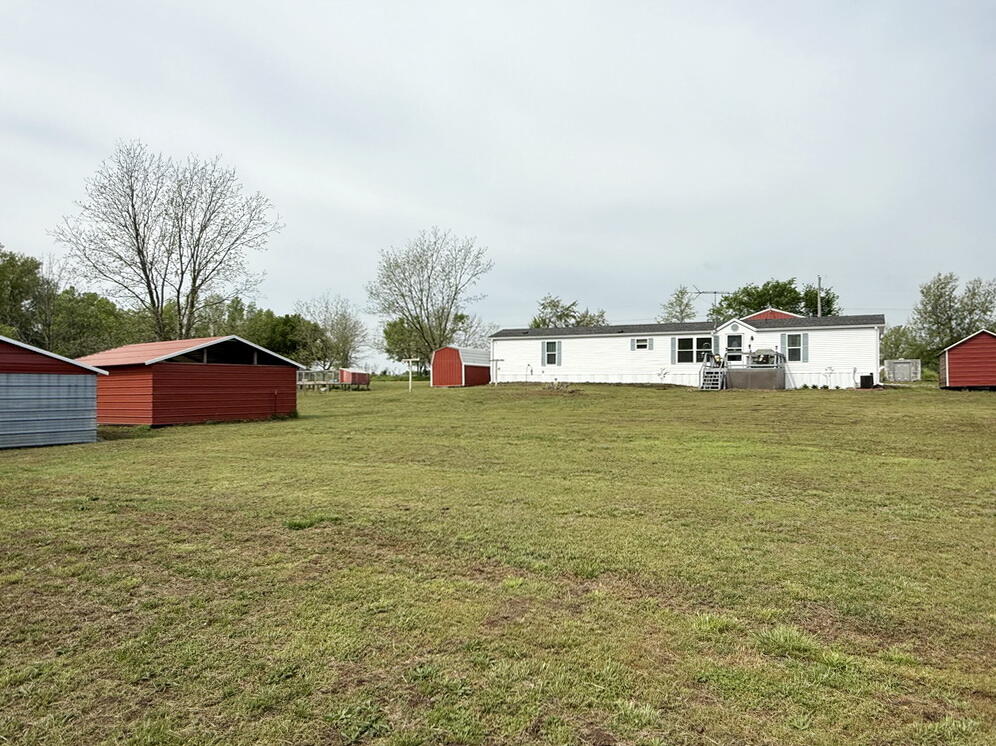 9177 South 751 Road Property Photo 27